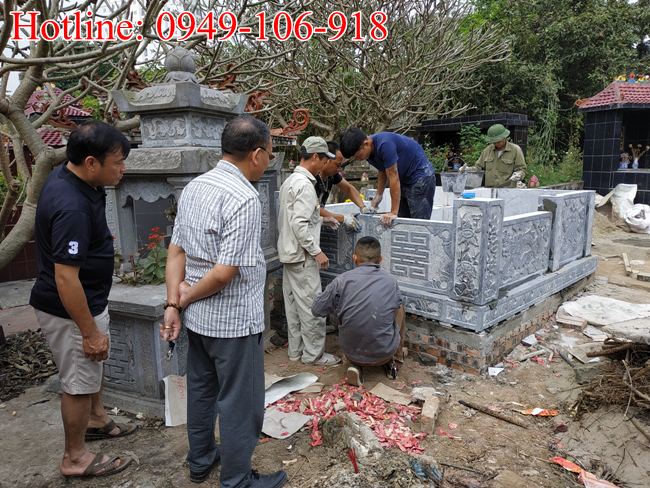Mẫu mộ đôi cho ông bà bố mẹ bằng đá tại Hà Nội 2023