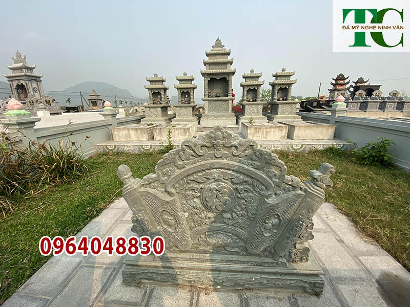 Khu lăng mộ đá xanh rêu cao cấp lắp đặt ở Hải Phòng