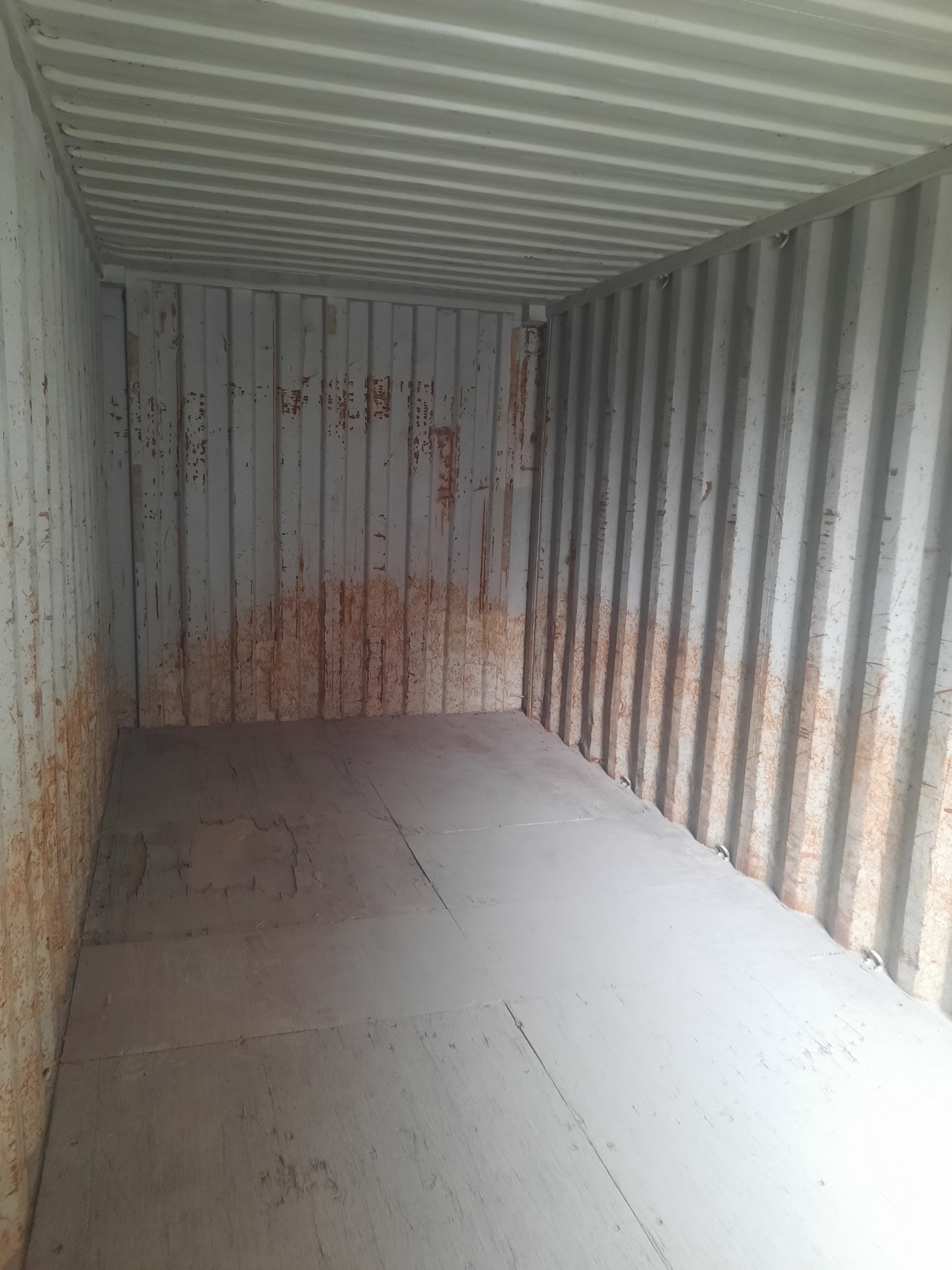 Thanh lý container kho cũ bằng thép nặng 2200kg