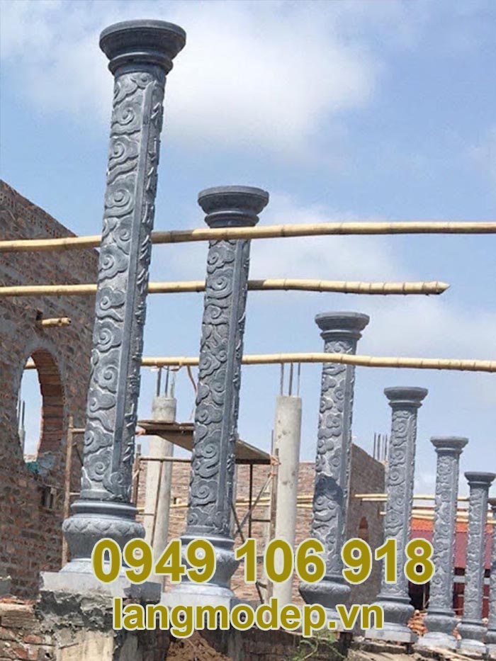 Cột đá hiên nhà thờ họ thiết kế đẹp năm 2023