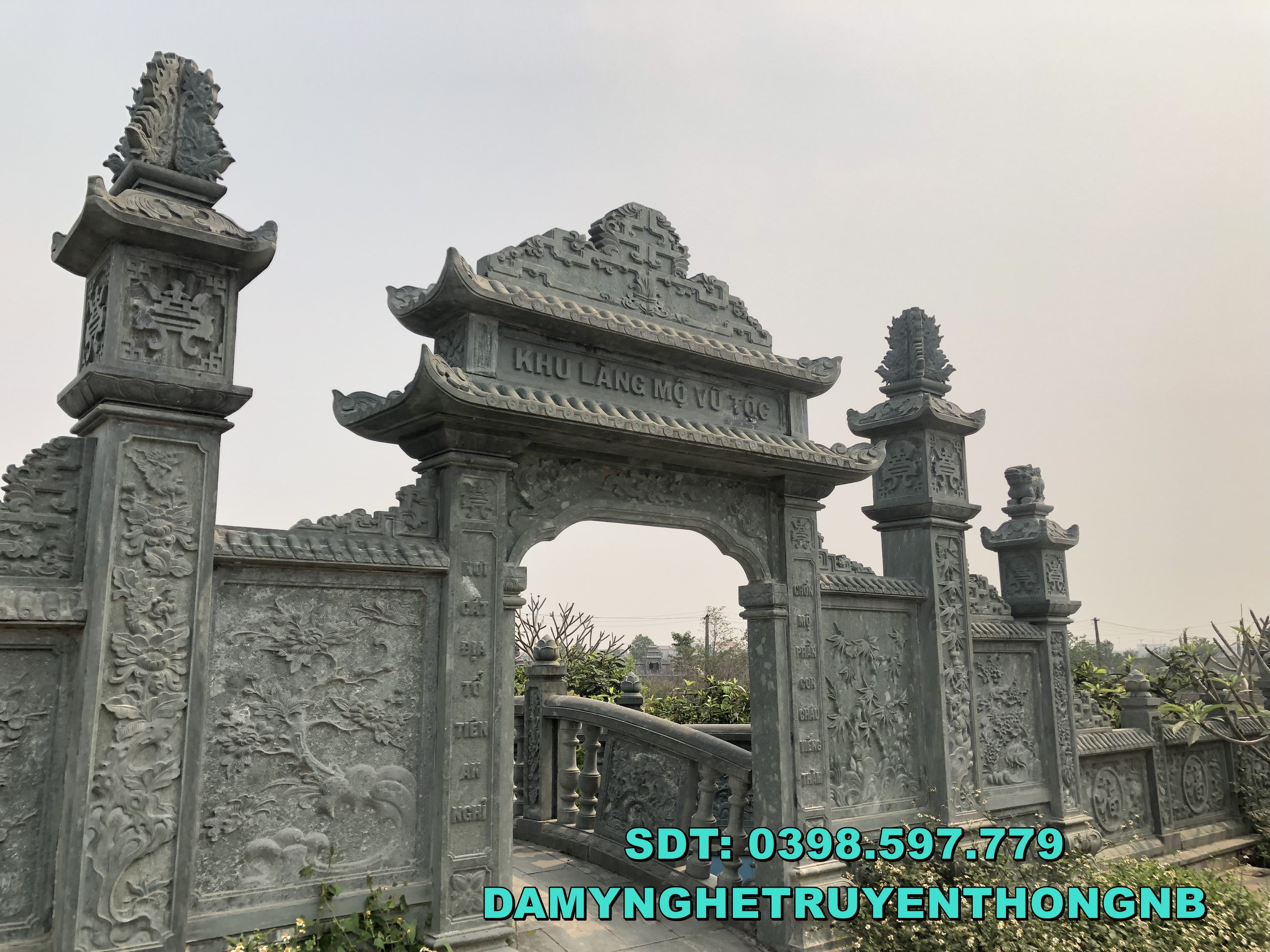 xây dựng khu lăng mộ đá xanh rêu cao cấp tại phú thọ 2023