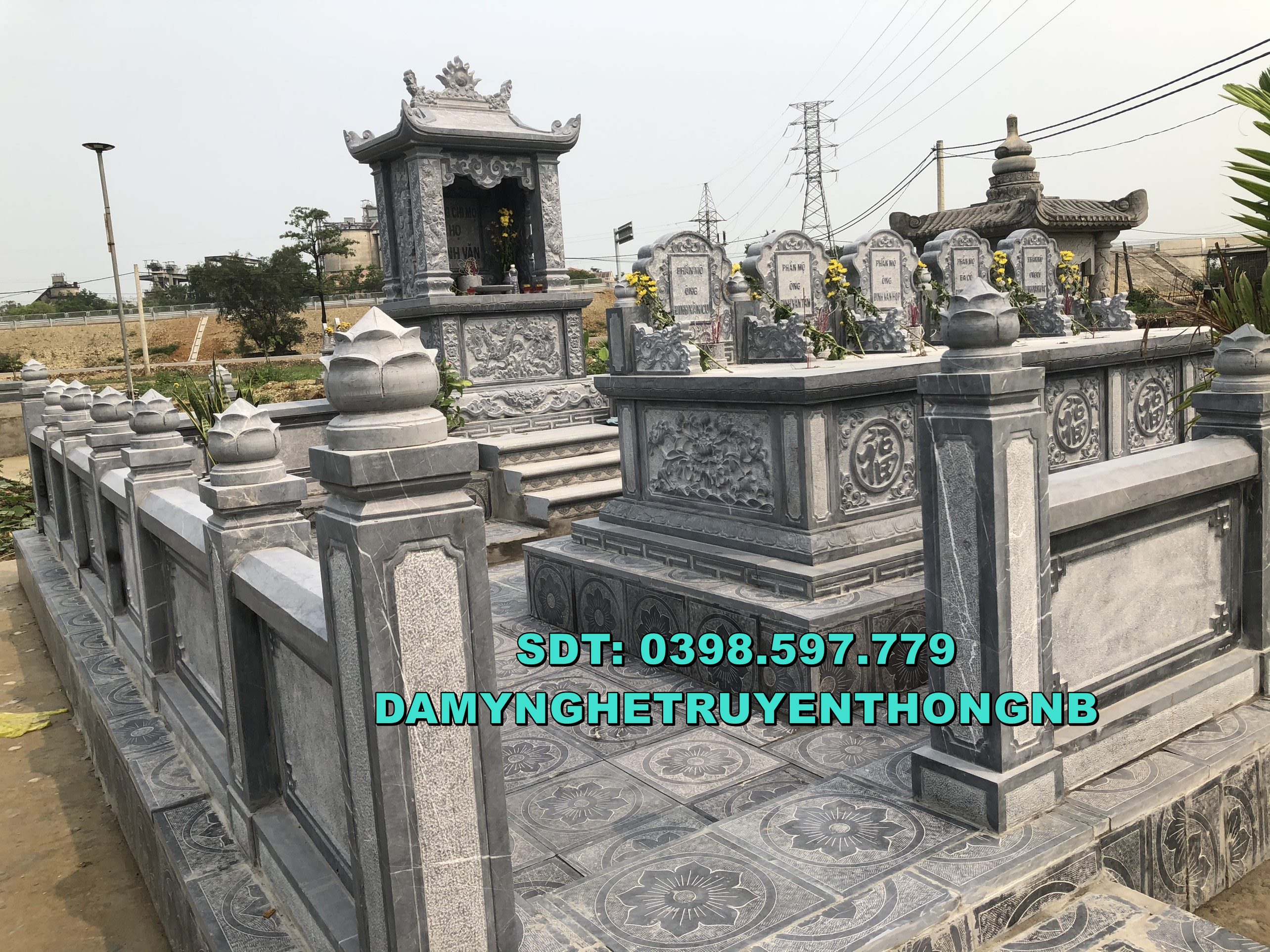 khuôn viên lăng mộ đá nhà mồ đá cao cấp tại cà mau 2023