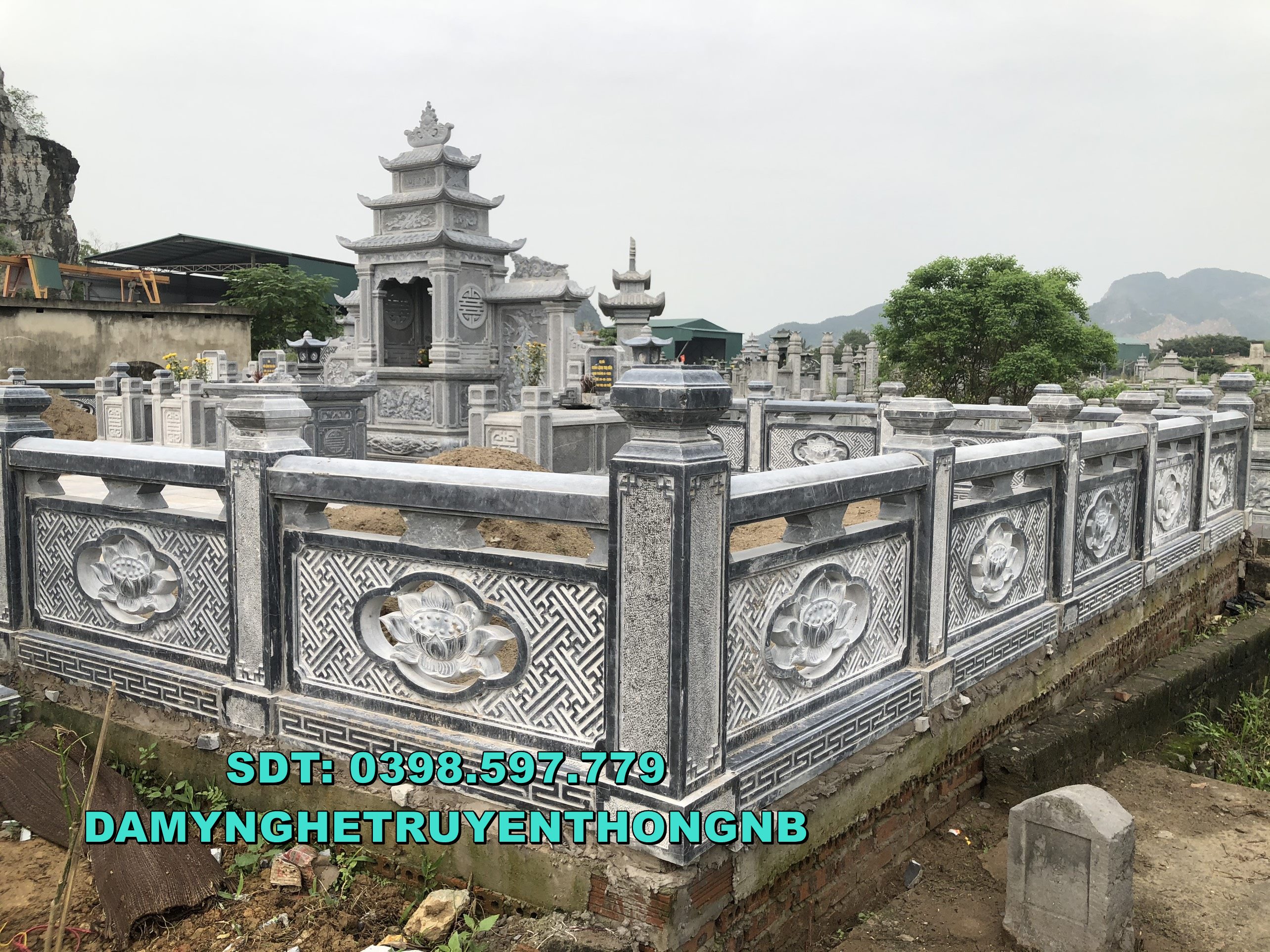 khuôn viên lăng mộ đá nhà mồ đá cao cấp tại cà mau 2023
