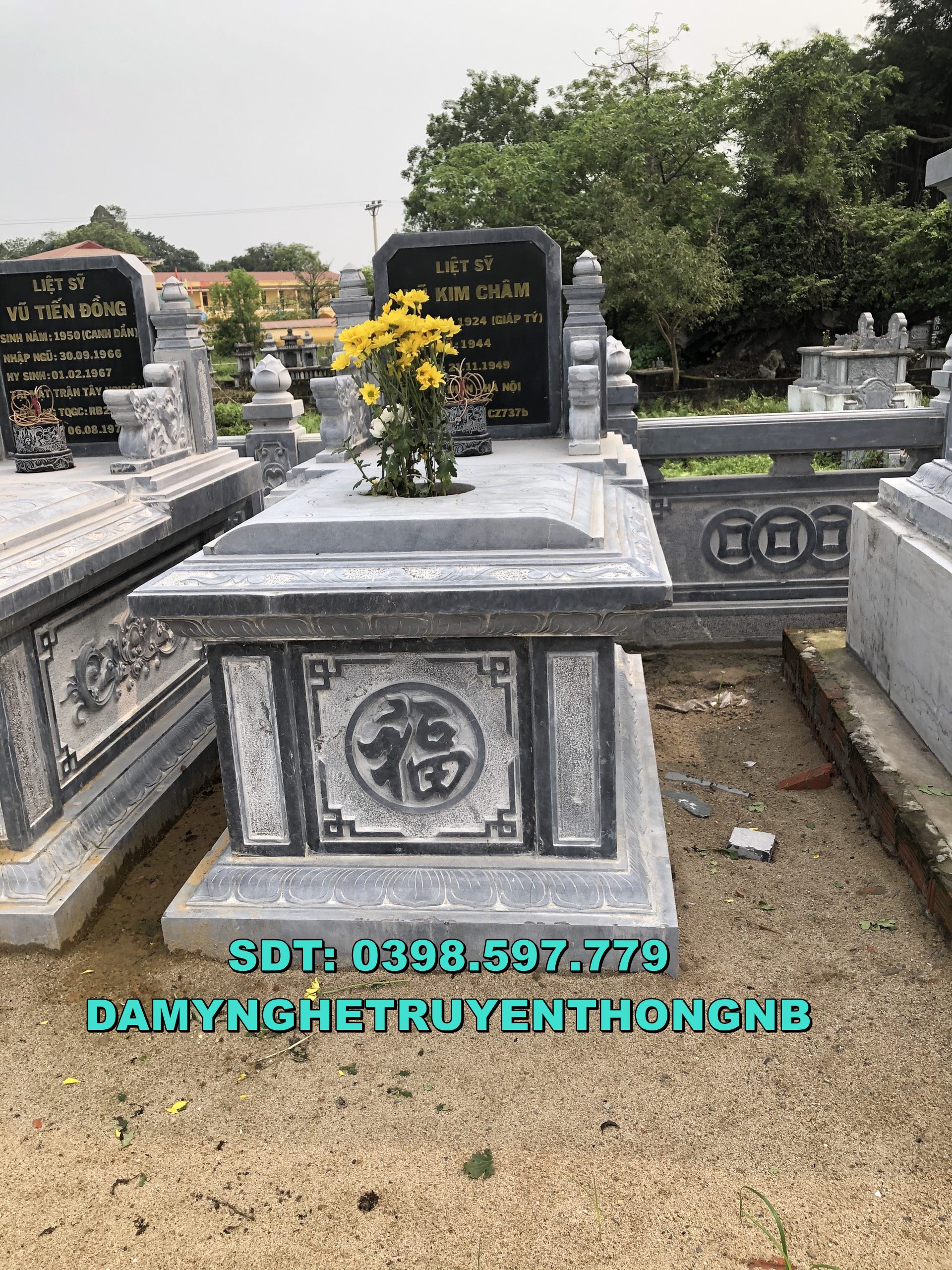 tốp hình ảnh mộ tam cấp đá nguyên khối đẹp nhất 2023