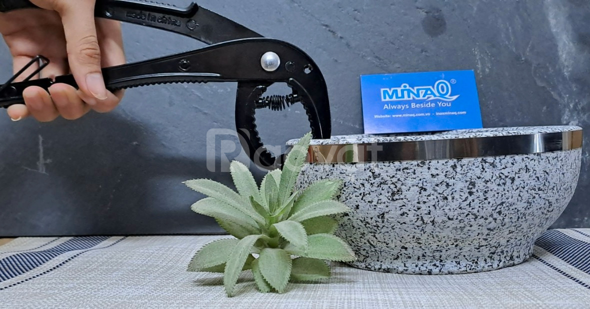 Tô đá giữ nhiệt là vật dụng đang rất được yêu thích hiện nay