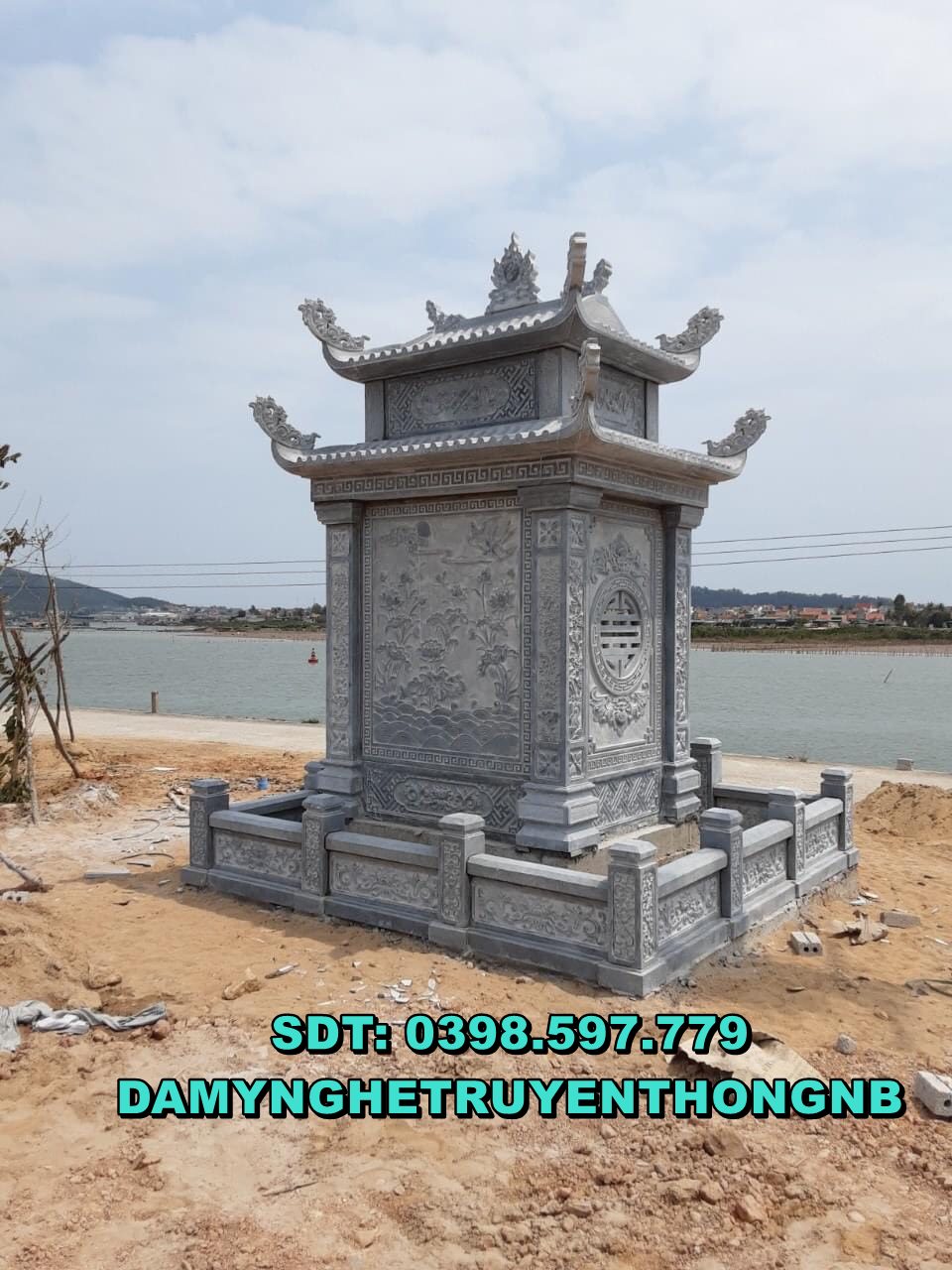 Amt mẫu lăng thờ chất liệu đá xanh đen cao cấp 2023