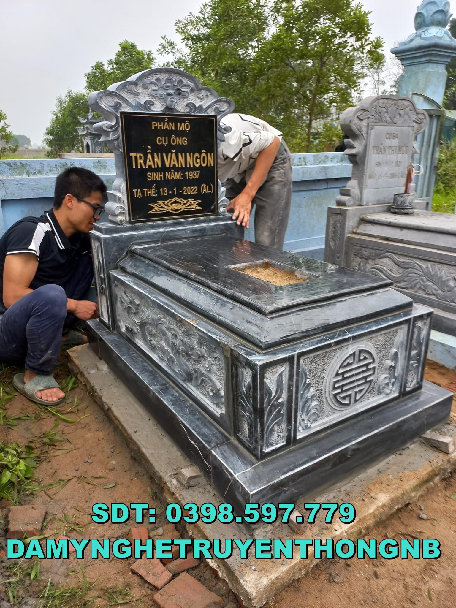 xây mộ 2 mái đá xanh đen đẹp tại vĩnh phúc 2023