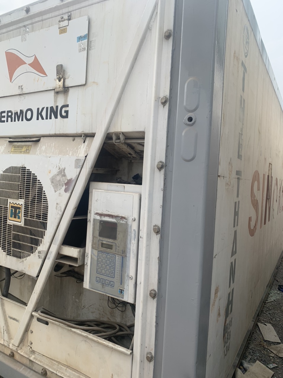 container lạnh -18/-35 liên hệ em 0888 888 946