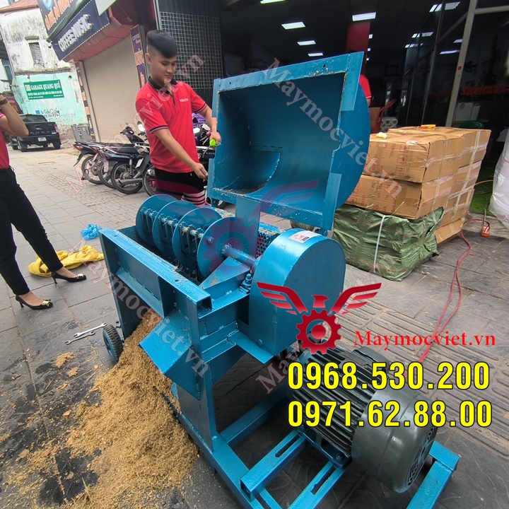 Máy xay nghiền quả dừa , bã mía , lá dừa công nghiệp Vinmax