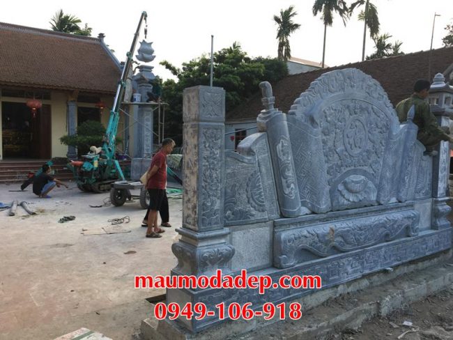 Lắp đặt cột đồng trụ đá nhà thờ họ tại Hà Nội