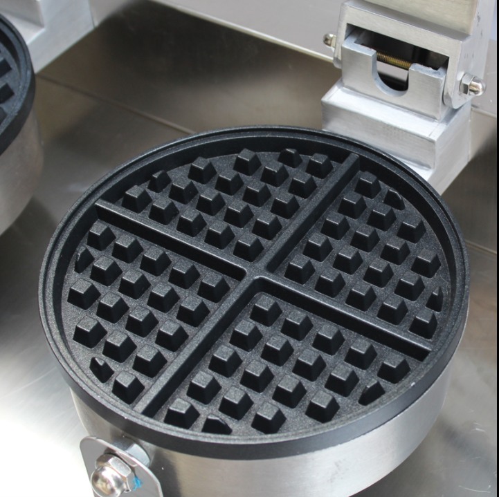mady làm bánh waffle đôi tròn dùng điện