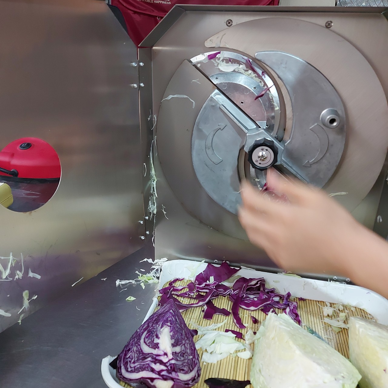 Máy thái rau củ quả đa năng siêu tiện cho gia đình