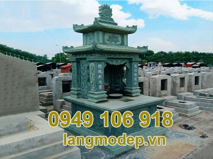 Mẫu mộ có mái che đá xanh rêu đẹp năm 2023