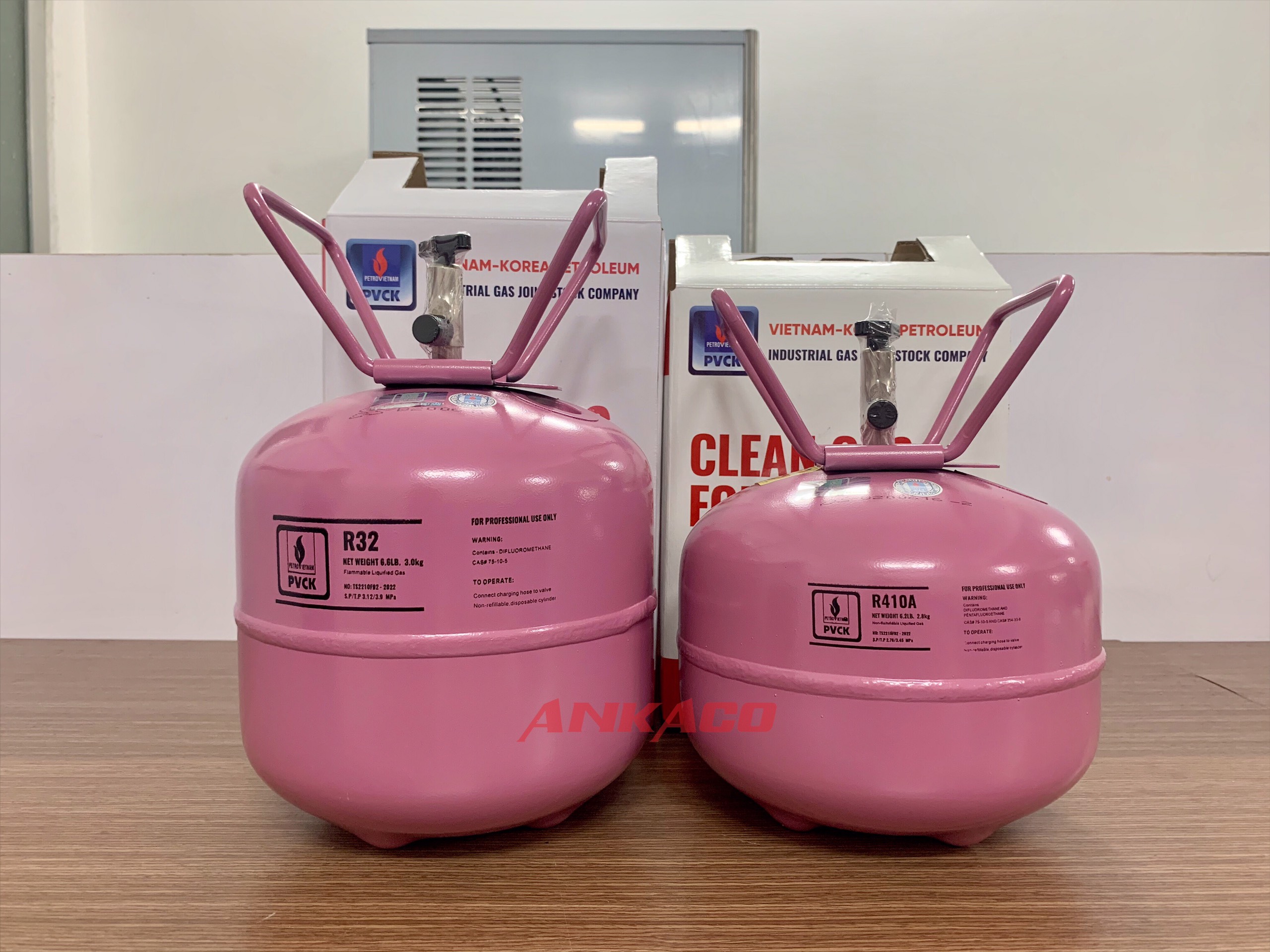 xả gas lạnh tồn kho R410 loại 2.8kg/b giá rẻ