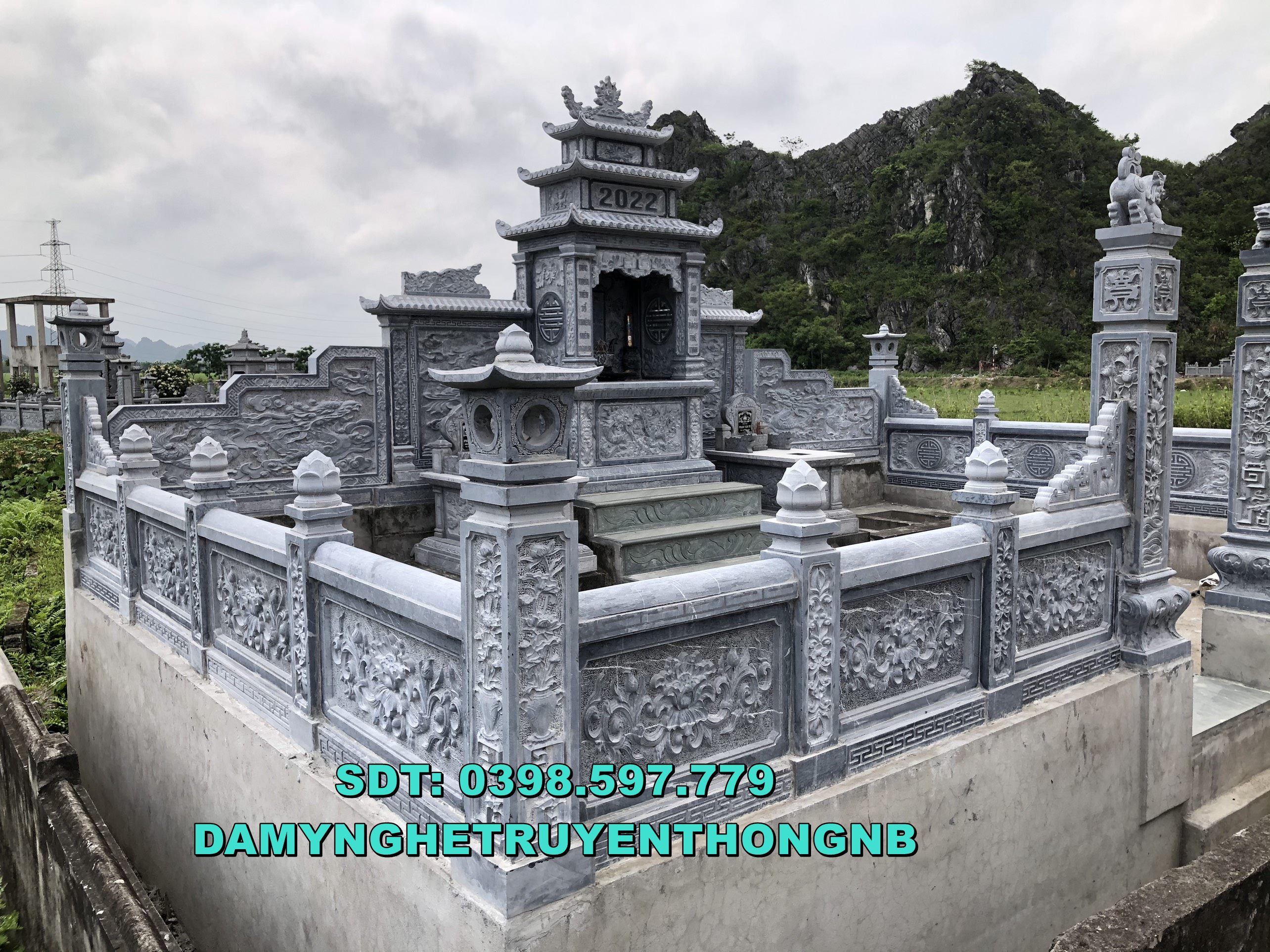 xây khuôn viên khu lăng mộ đá xanh tự nhiên tại quảng bình