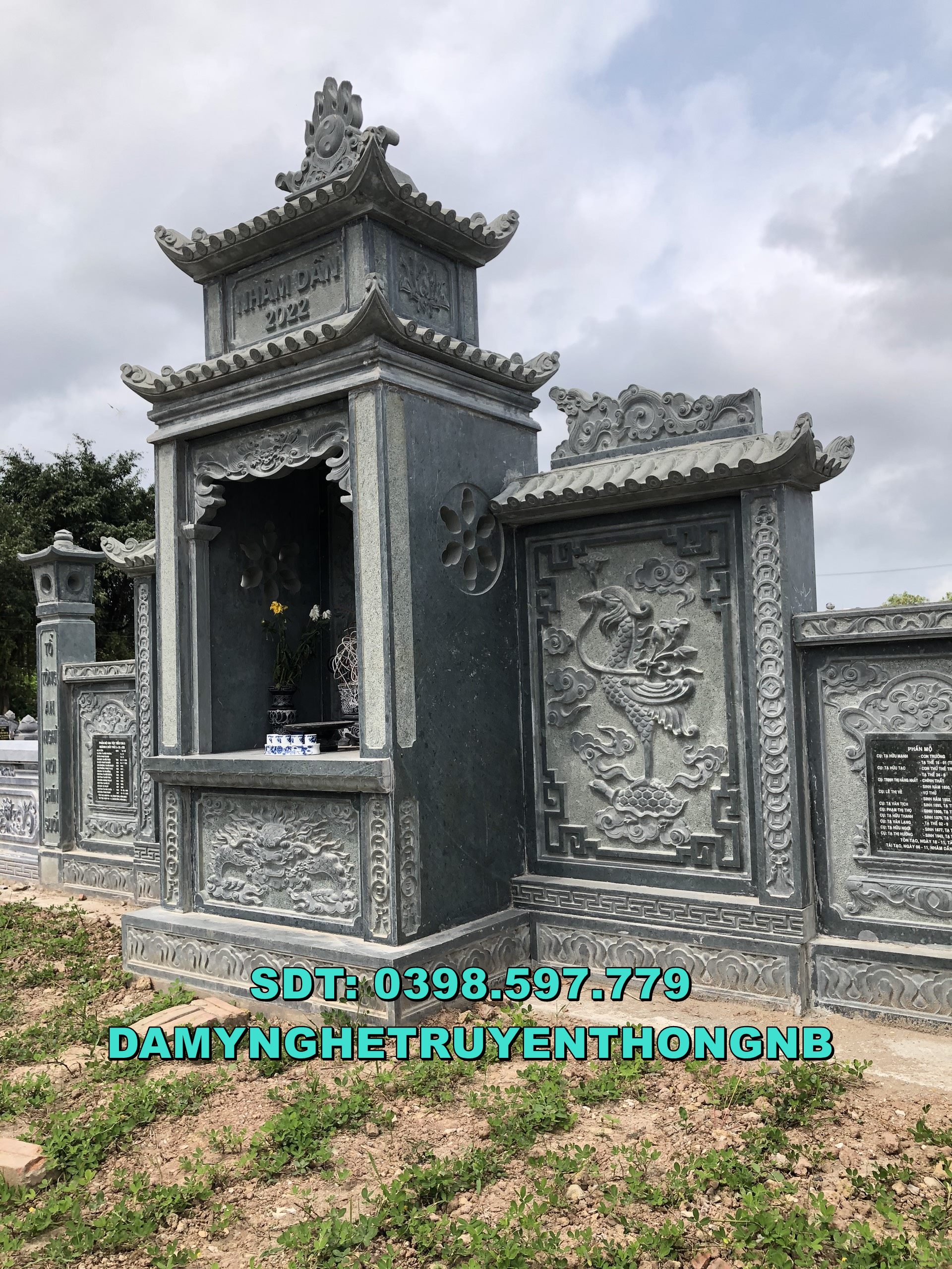 xây lăng mộ đá thờ chung đẹp nguyên khối lắp tại bình thuận