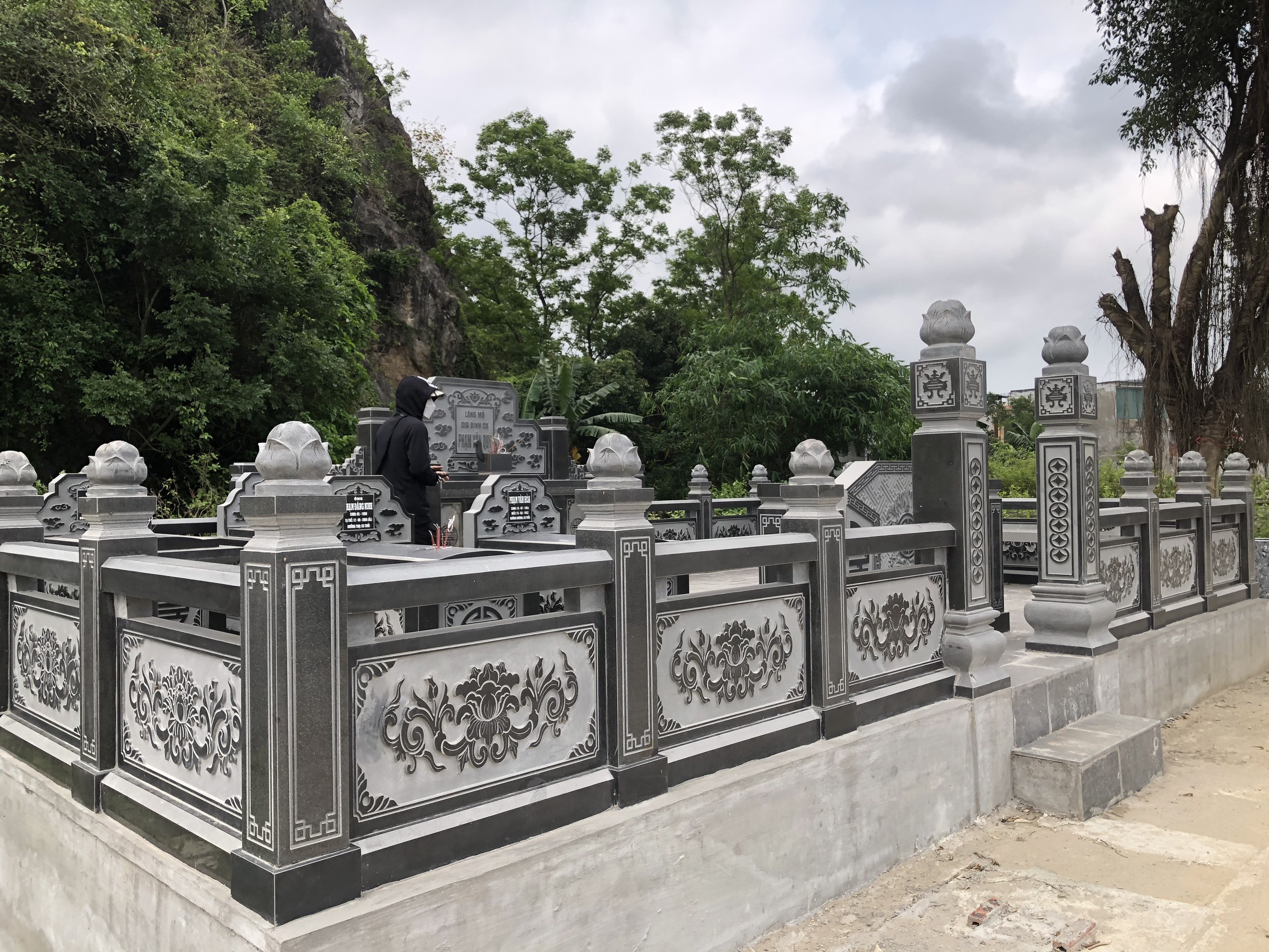 tốp những khu lăng mộ đá tự nhiên đẹp nhất sài gòn