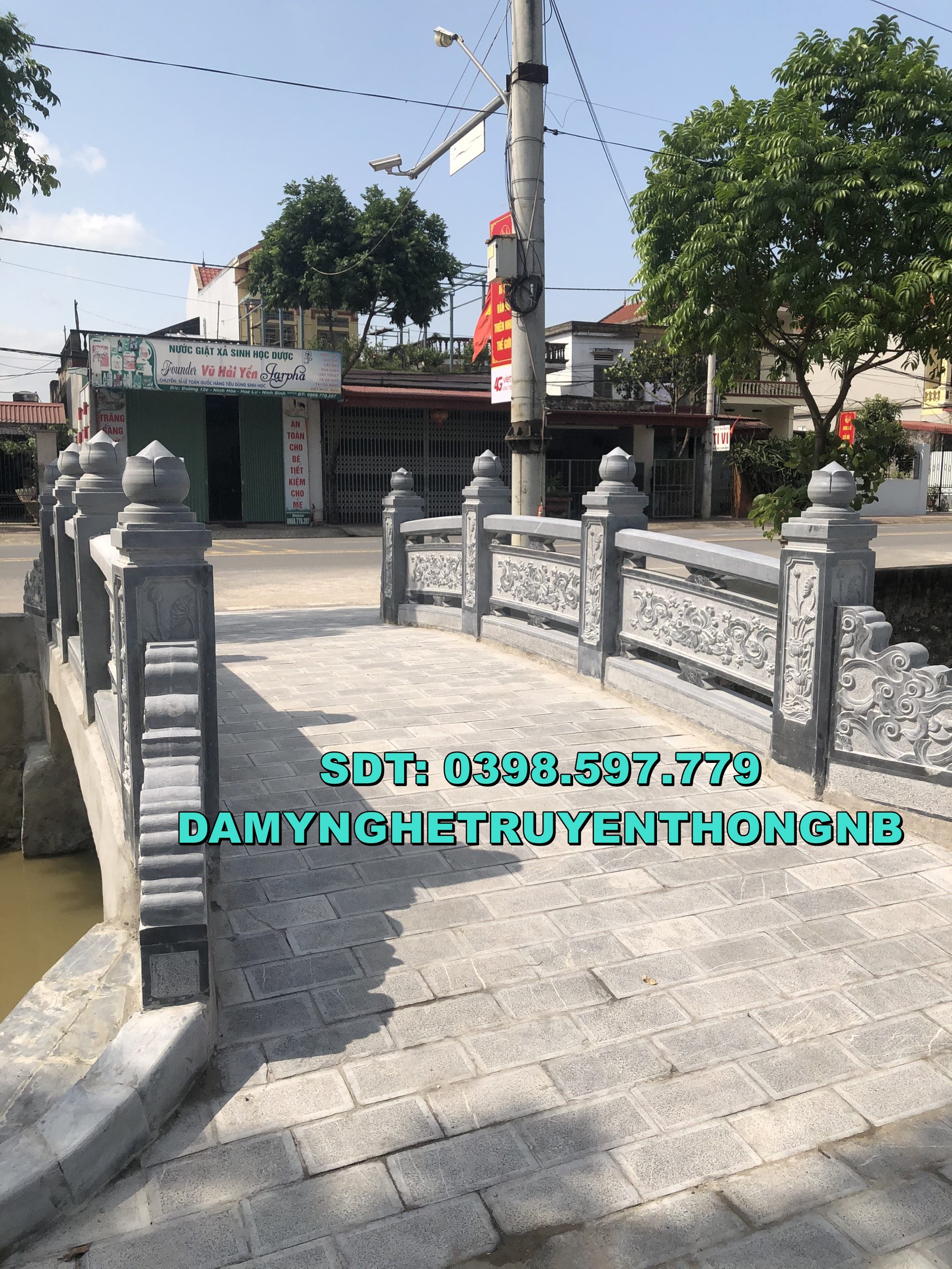 hoàn thiện mẫu lan can cầu đá xanh tự nhiên tại ninh bình