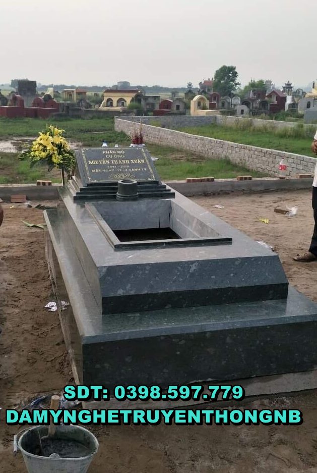mộ đá 2 mái,mộ đá tam sơn xanh rêu đẹp đặt tại hà nội