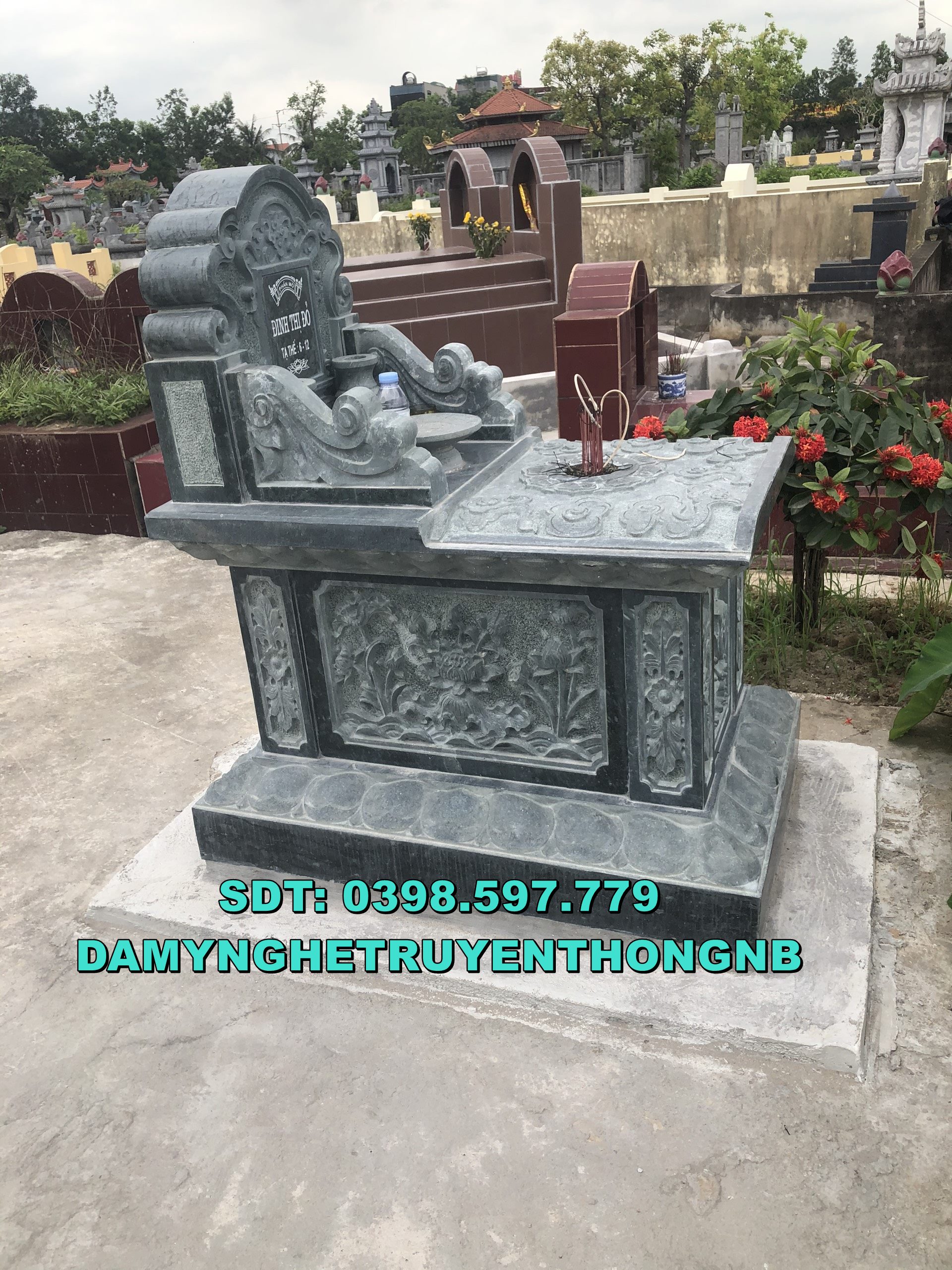 mộ đá 2 mái,mộ đá tam sơn xanh rêu đẹp đặt tại hà nội