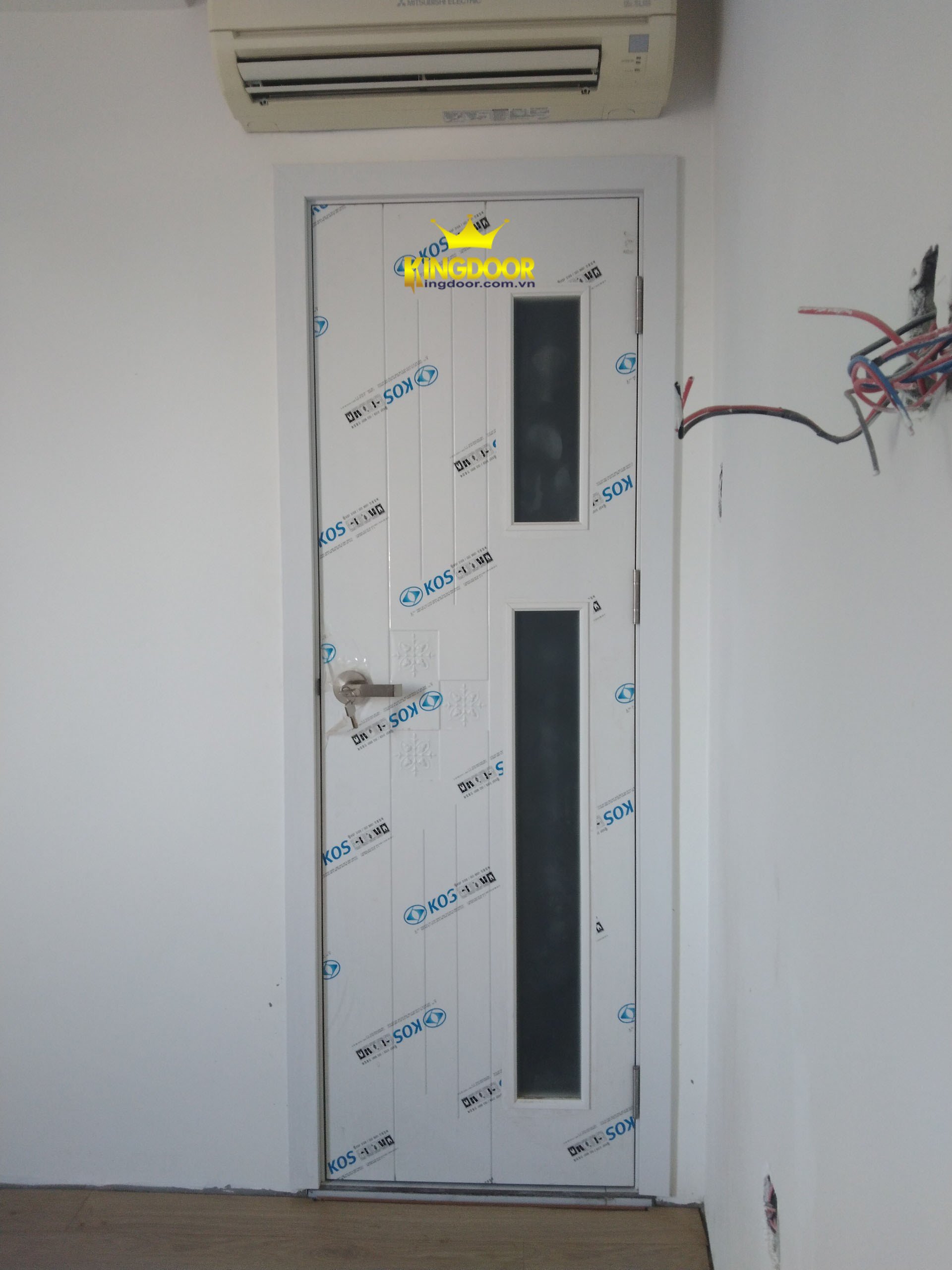 cửa nhựa abs tại quận 10