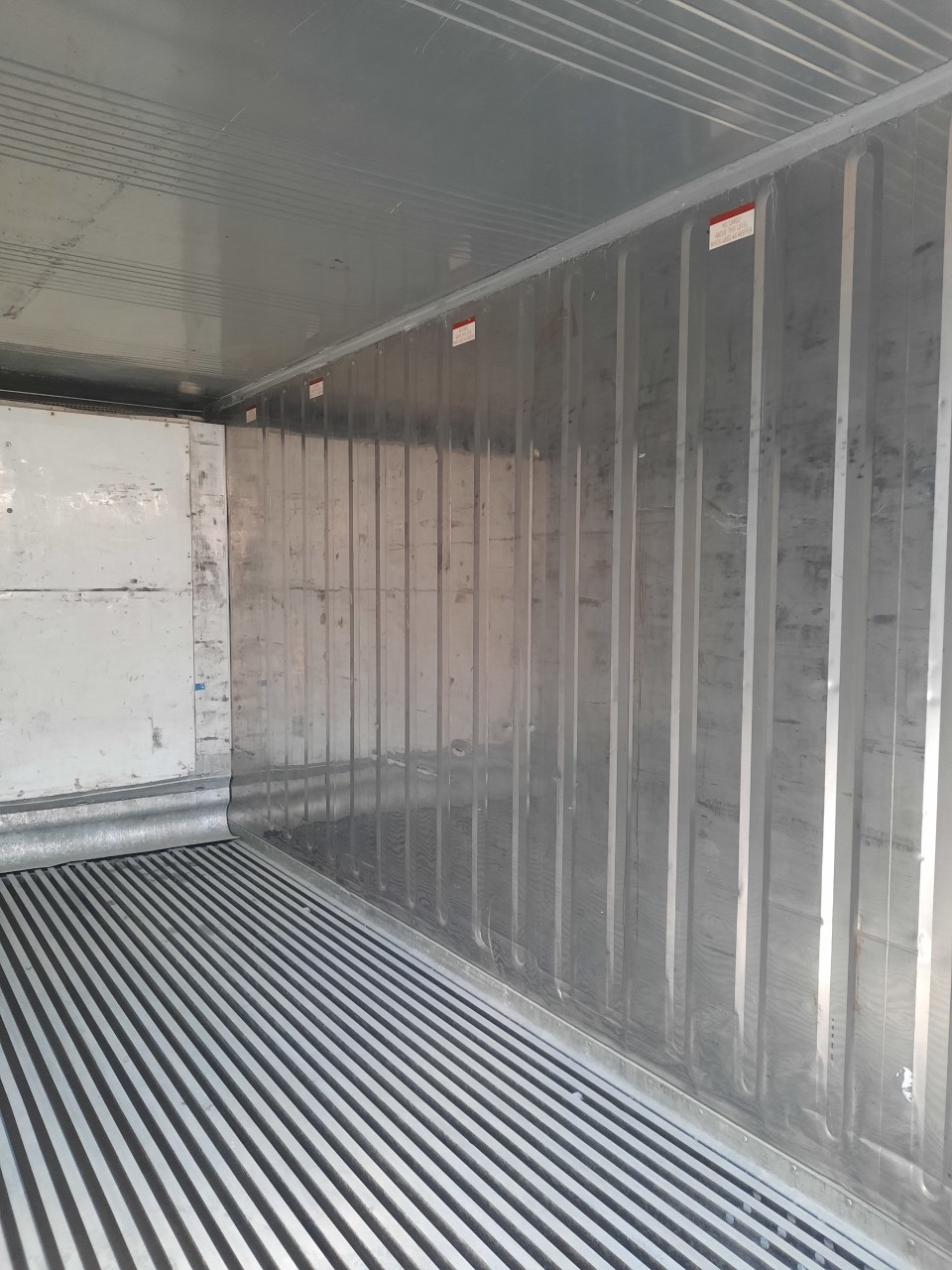 giá sập sàn container lạnh  20,-18/-35 liên hệ 0888 888 946