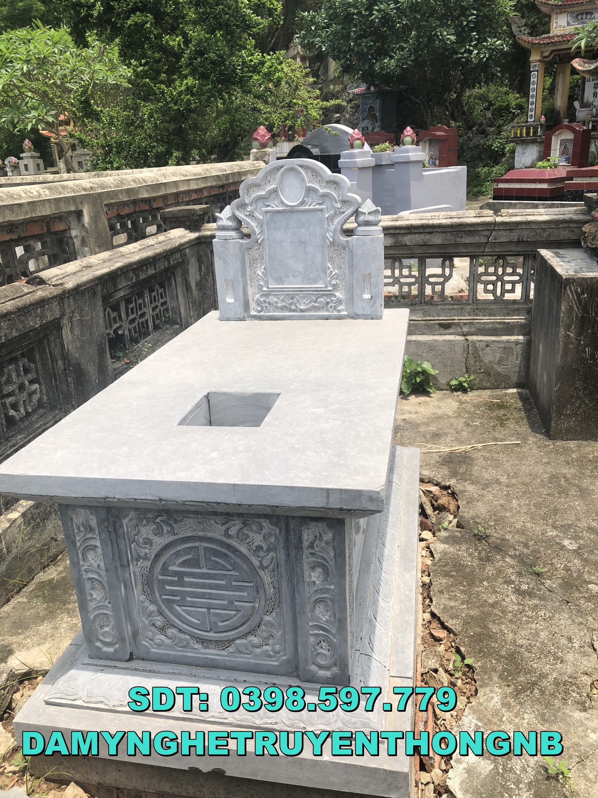 lắp đặt mộ đá 2 mái tại tam kì quảng nam