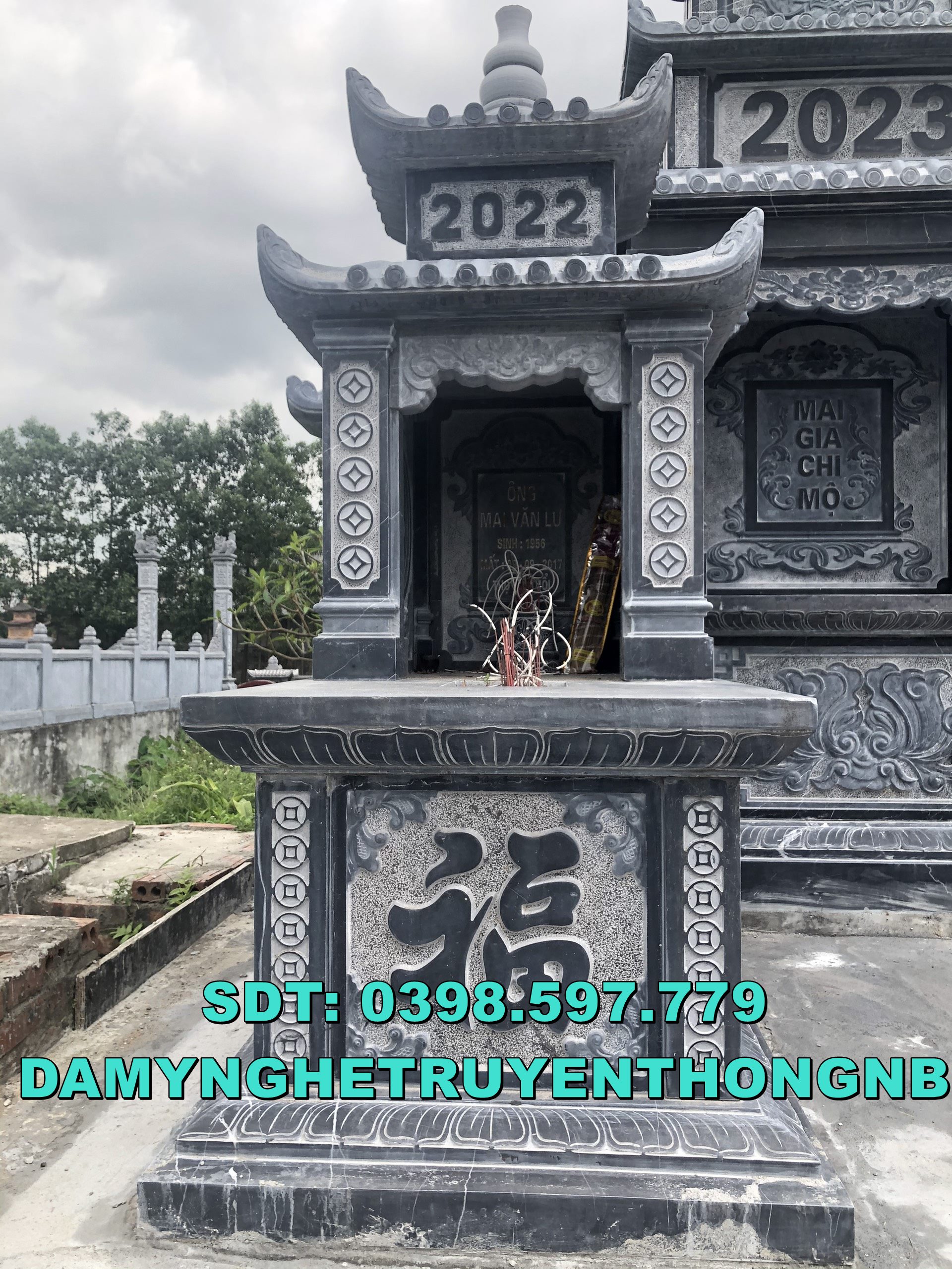 lắp đặt mộ đá tinh xảo mộ 2 mái tại bến tre