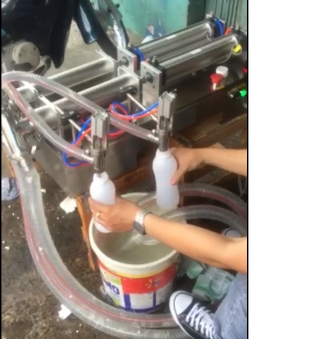 Máy chiết rót dịch sệt, máy chiết rót mỹ phẩm, máy chiết rót dầu gội