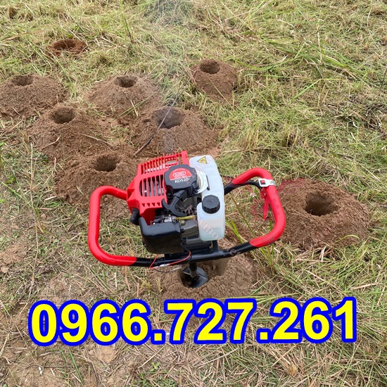 Máy khoan đất trồng cây động cơ 2 thì công nghệ Nhật Bản
