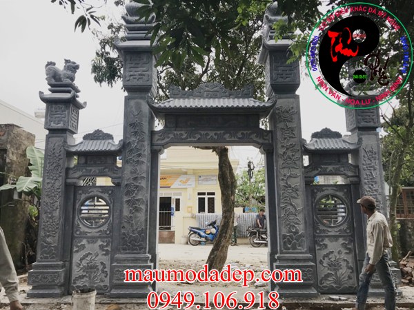 Lắp đặt cổng đá tam quan nhà thờ họ tại Thái Bình
