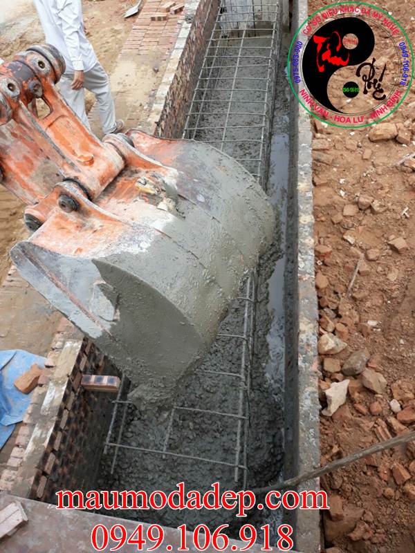 Lắp đặt cổng đá tam quan nhà thờ họ tại Thái Bình