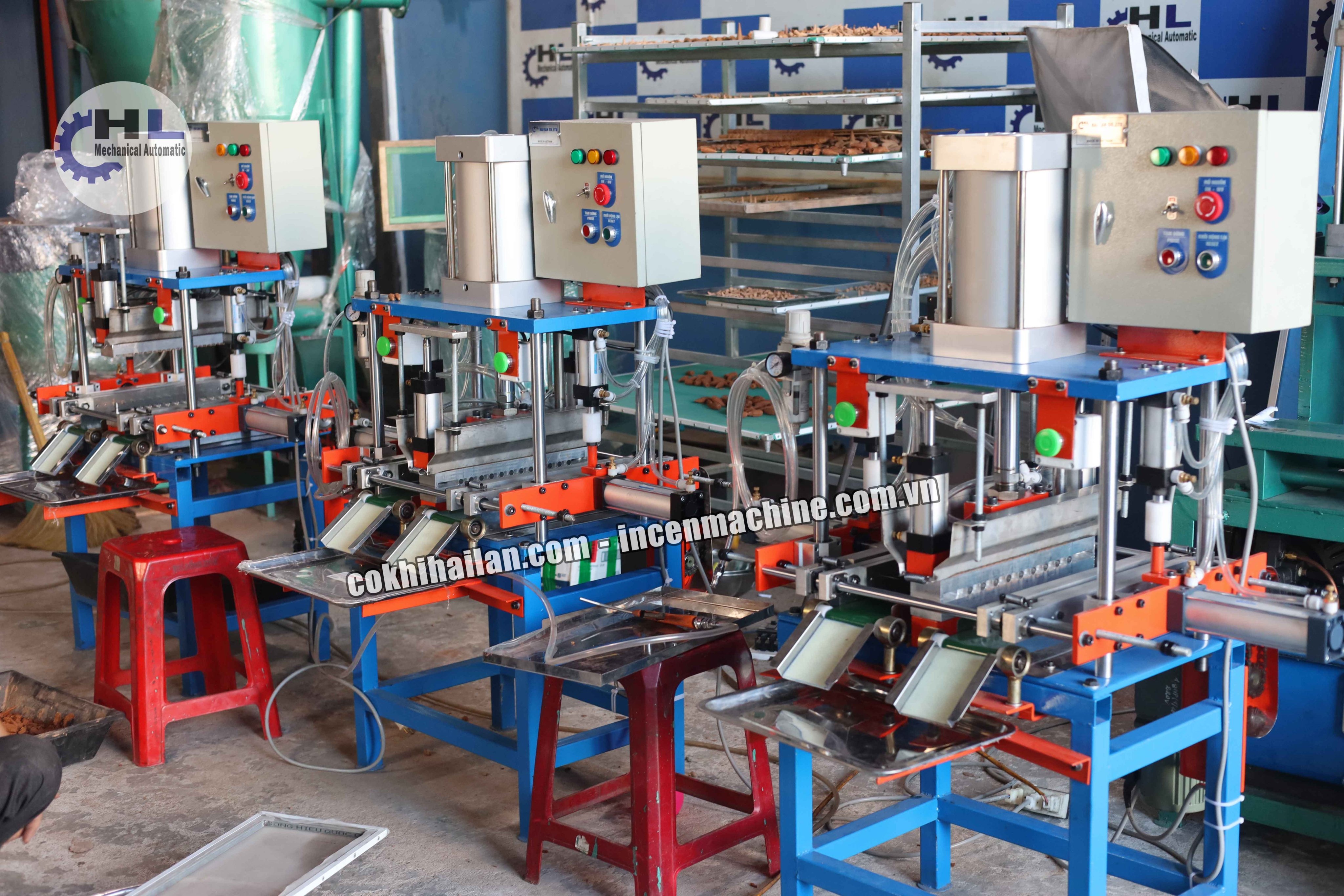 Máy làm nhang nụ trầm khí nén tự động mini