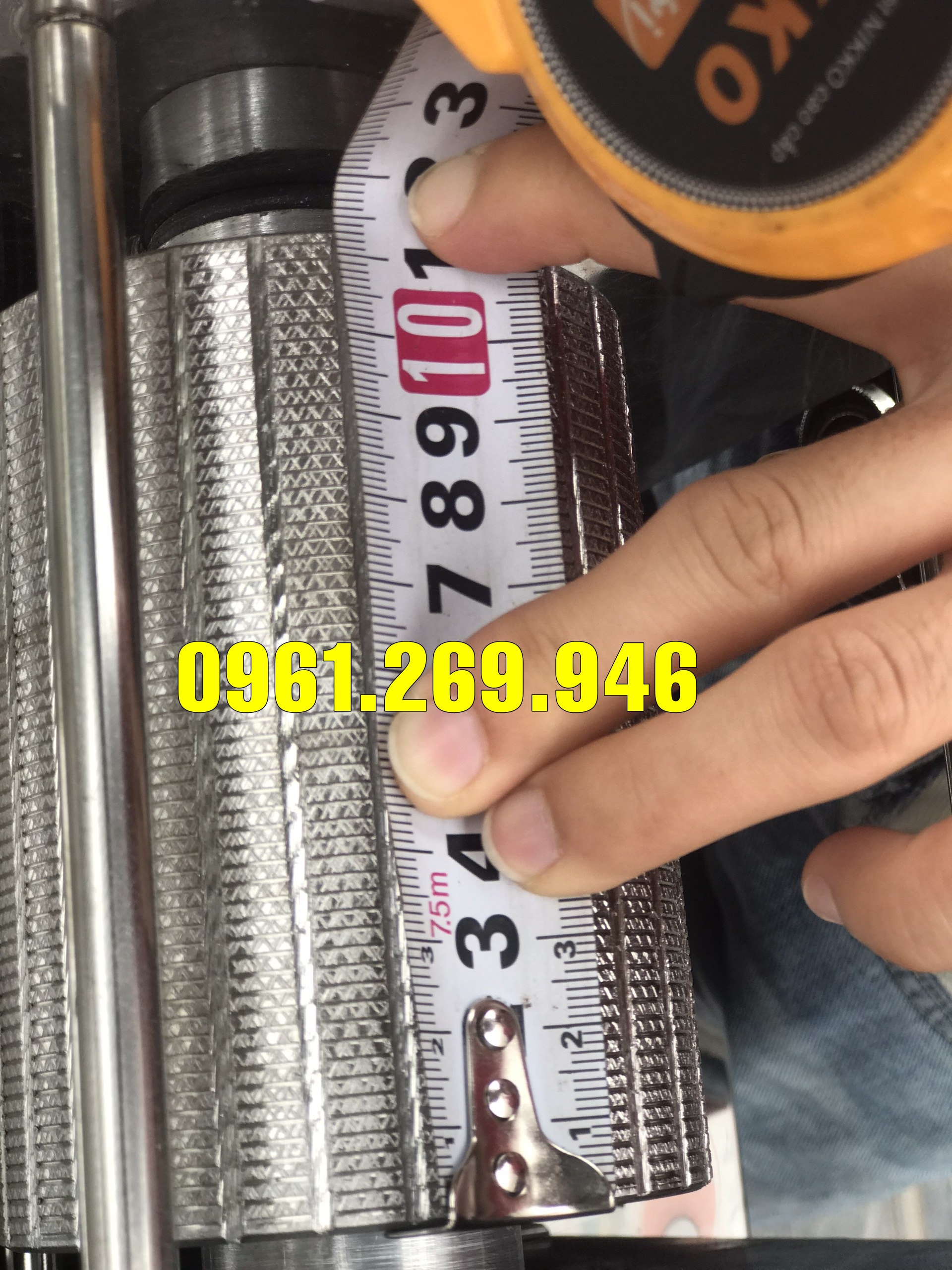 Xe ép nước mía bàn dài 1100w quả lô inox ép 1 lần
