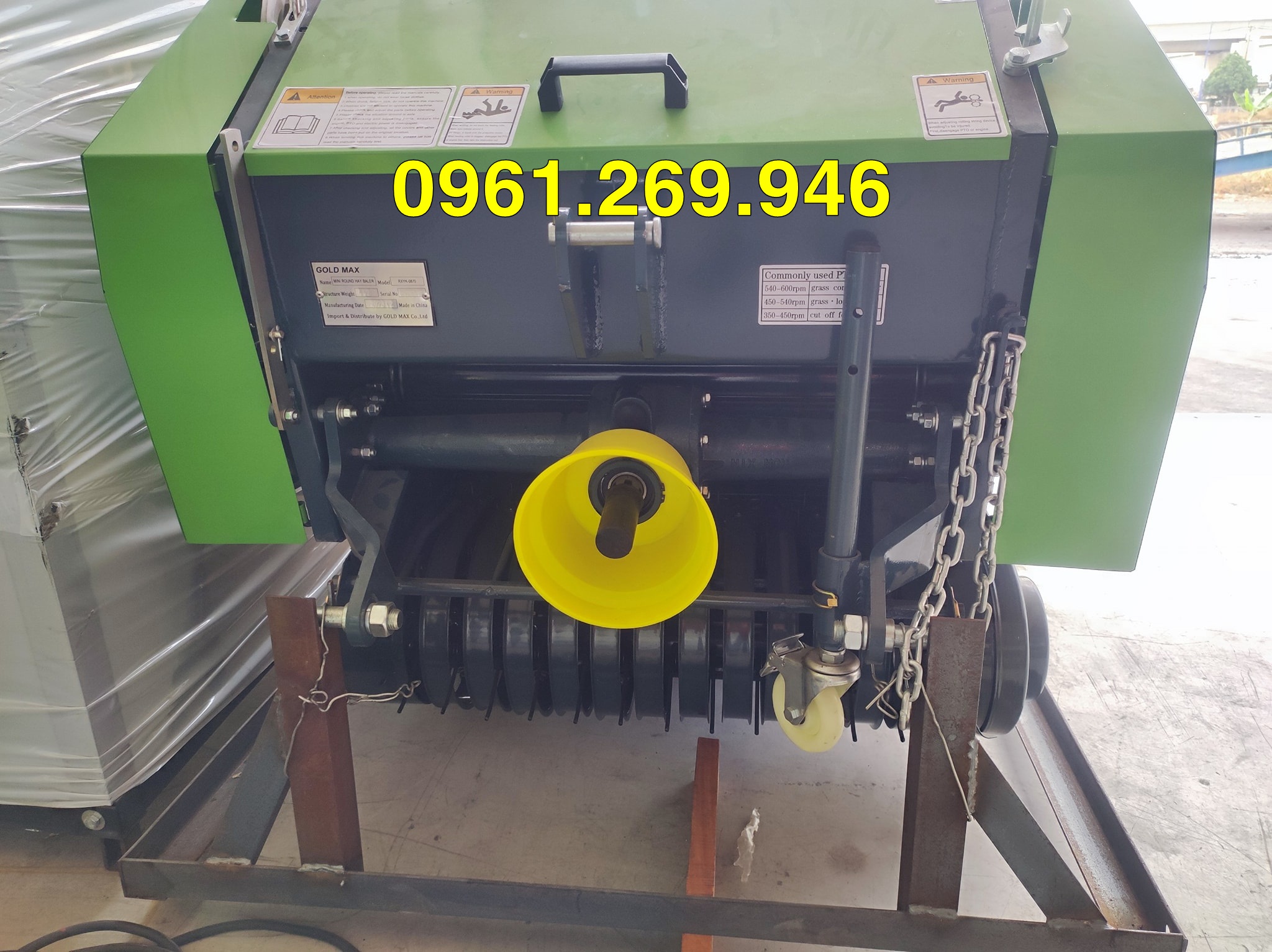 Máy cuốn rơm Vinmax 850 gắn cho máy cày 20-50HP