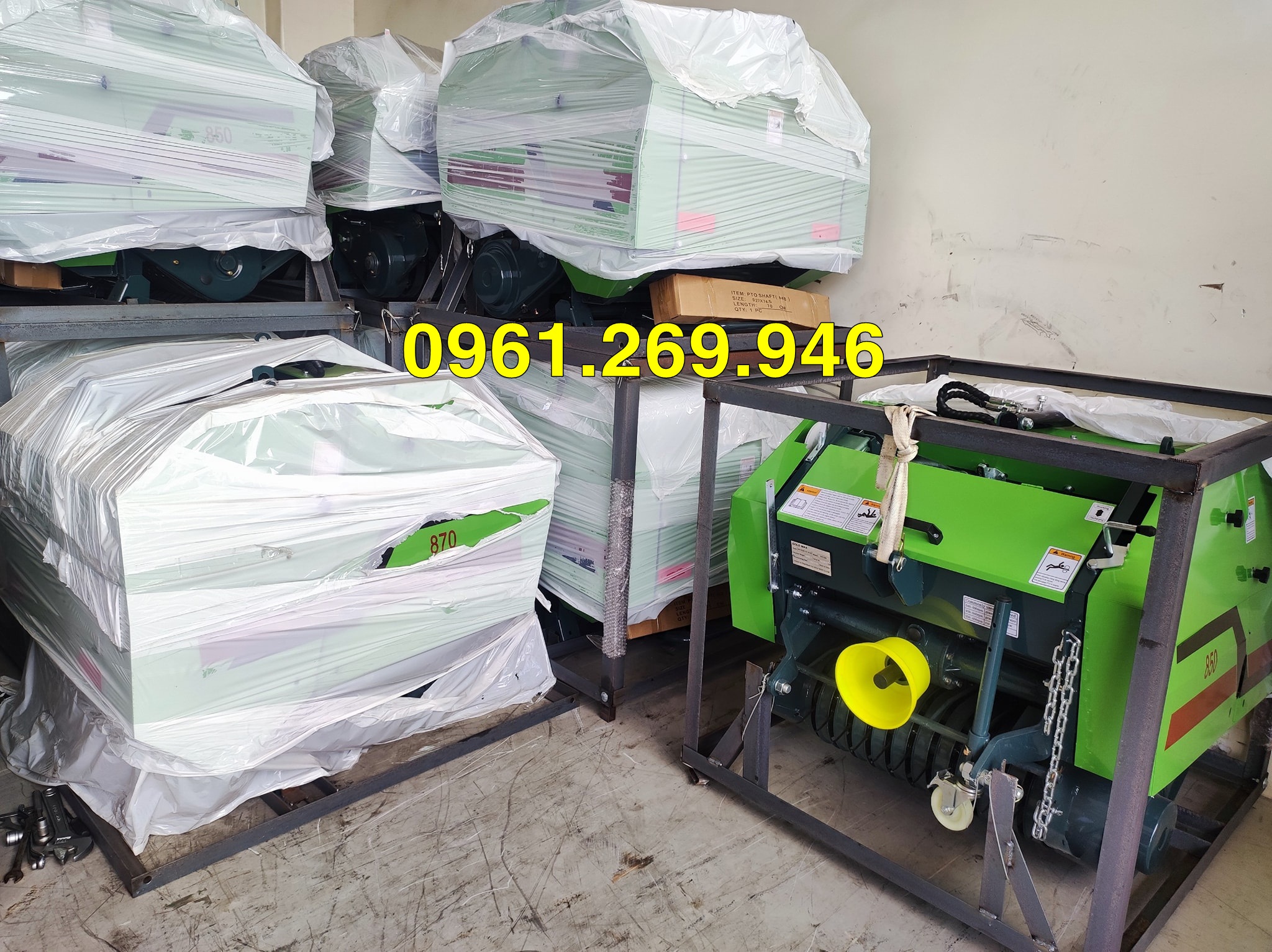 Máy cuốn rơm Vinmax 850 gắn cho máy cày 20-50HP
