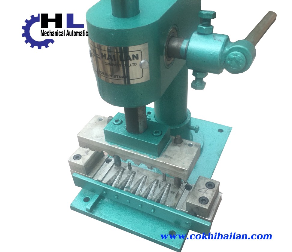 Bàn ép làm nhang nụ bằng tay chưa có khuôn