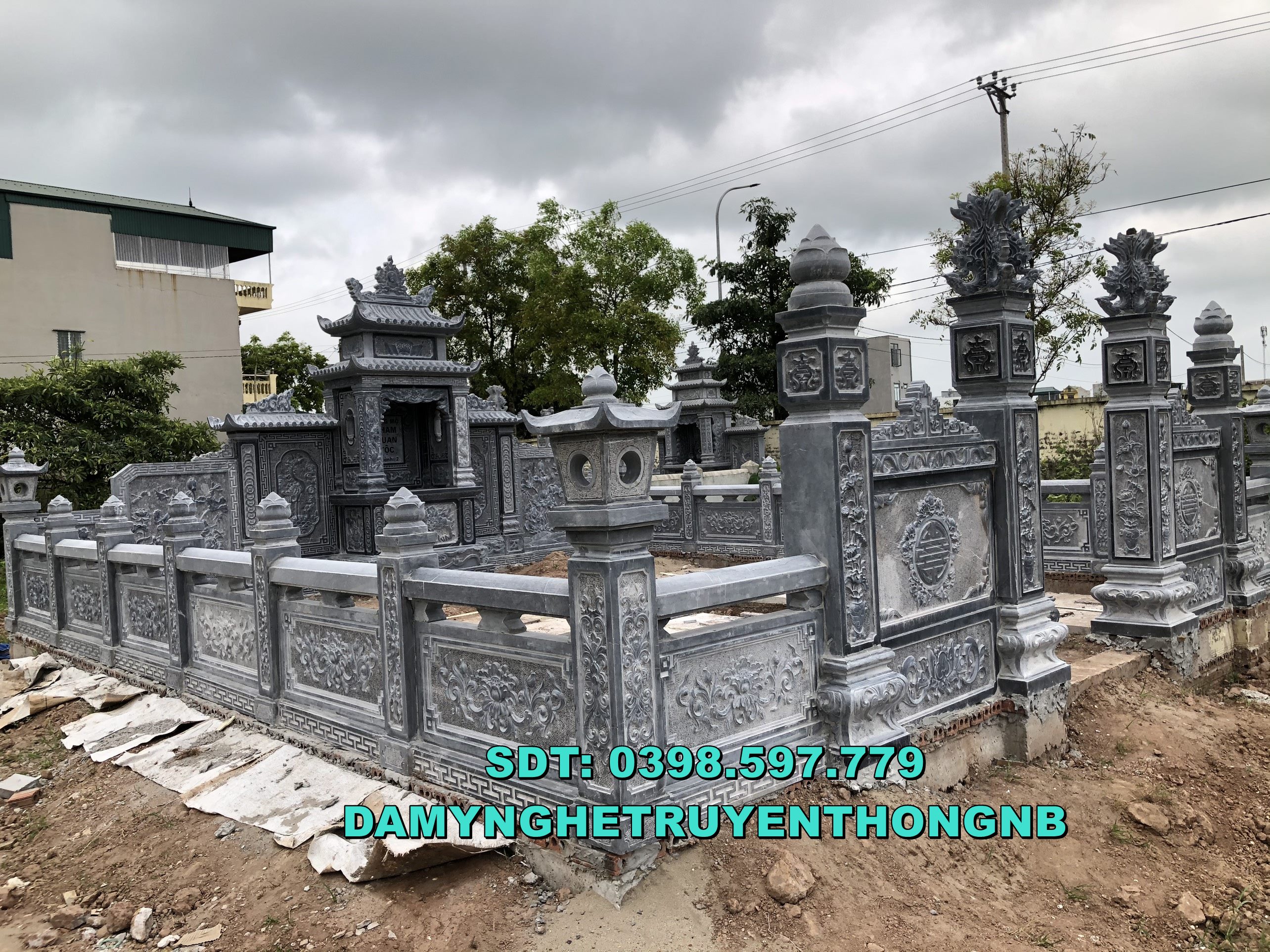 giá bán khuôn viên lăng mộ đá tại tây ninh