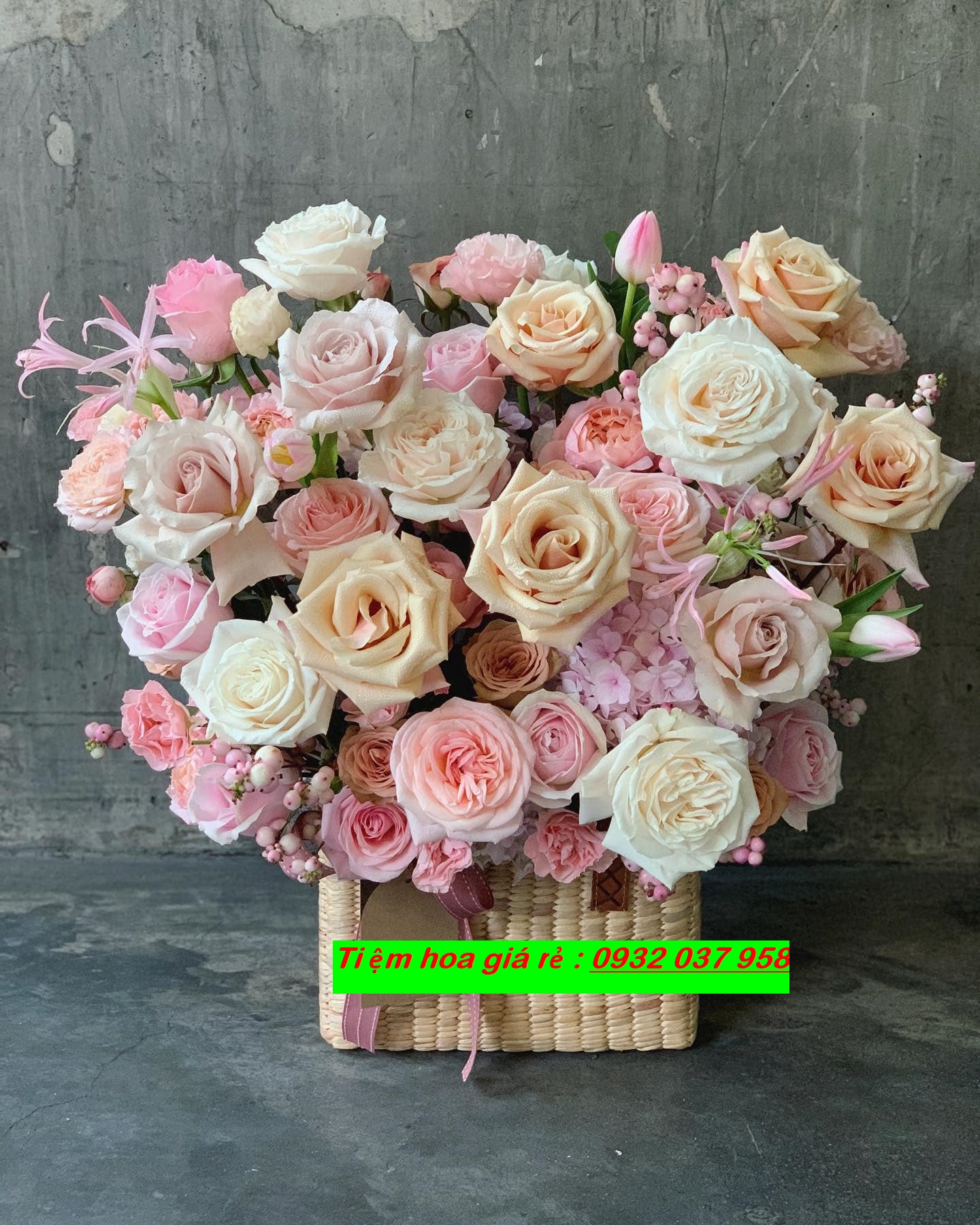 Shop hoa tươi gái rẻ quận bình thạnh, hoa khai trương giá rẻ