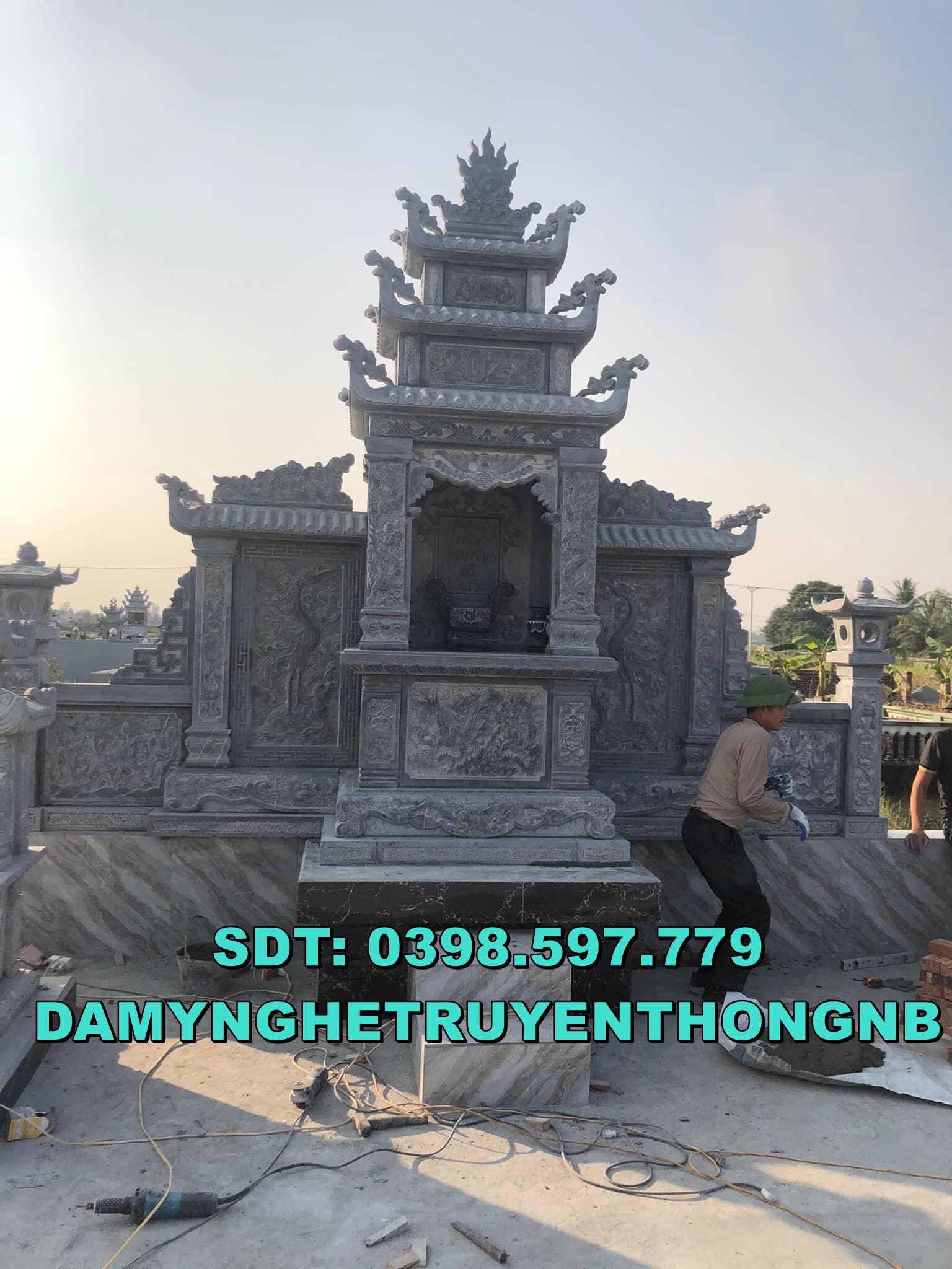xây lăng thờ chung đá tự nhiên nguyên khối đẹp tại bình dương 2023