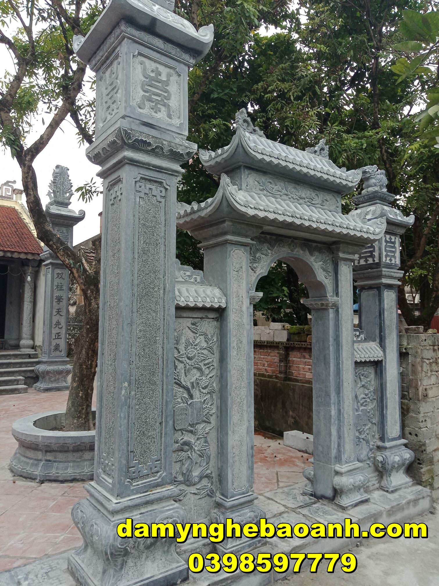 cột cổng tam quan đá,cổng đá nhà thờ họ đẹp đá nguyên khối đặt tại hội