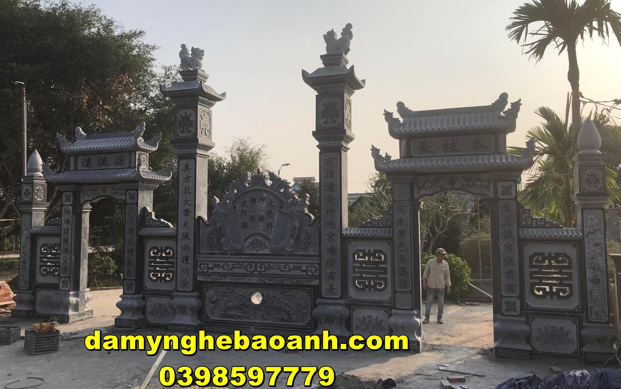 cột cổng tam quan đá,cổng đá nhà thờ họ đẹp đá nguyên khối đặt tại hội