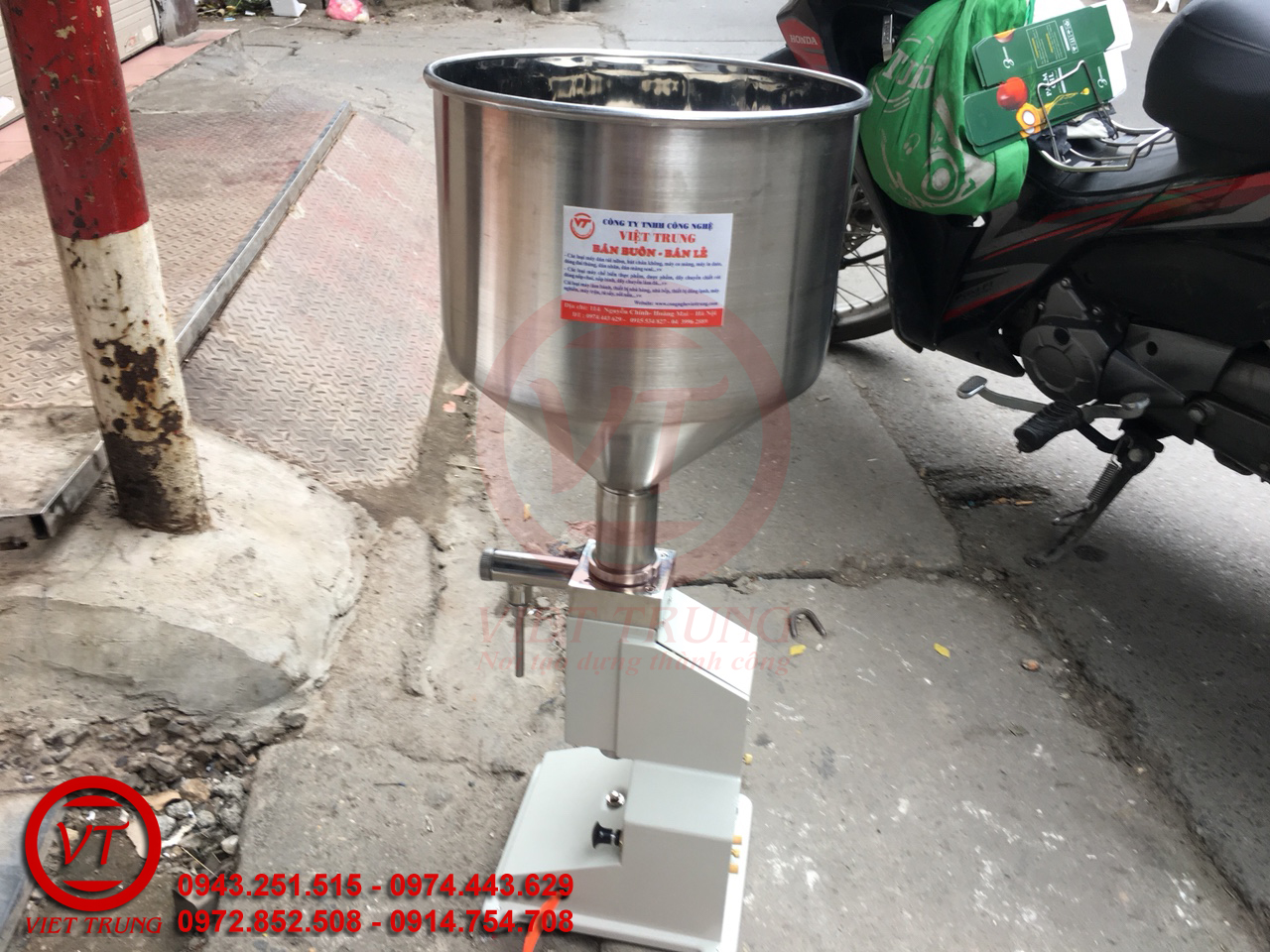 Máy chiết rót A02