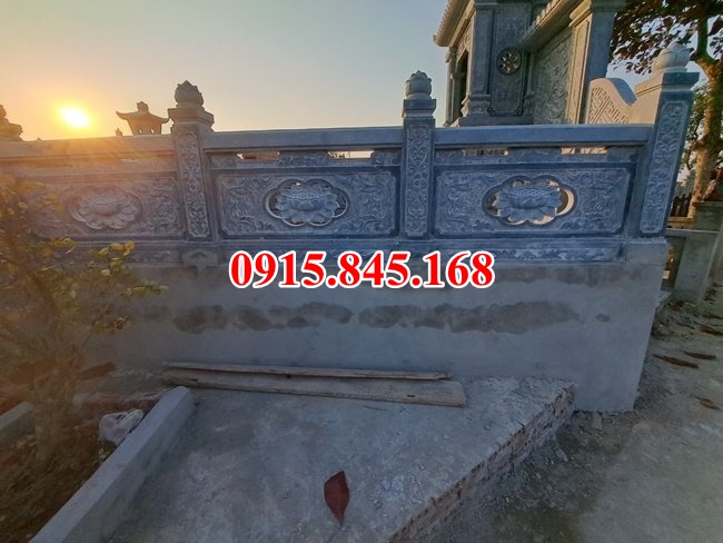 08 Tường rào lan can bằng đá xanh đẹp nhất hiện nay
