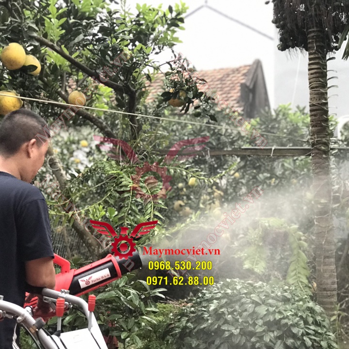 Máy phun thuốc trừ sâu bệnh cho Đầm Sen số 1 Thế Giới