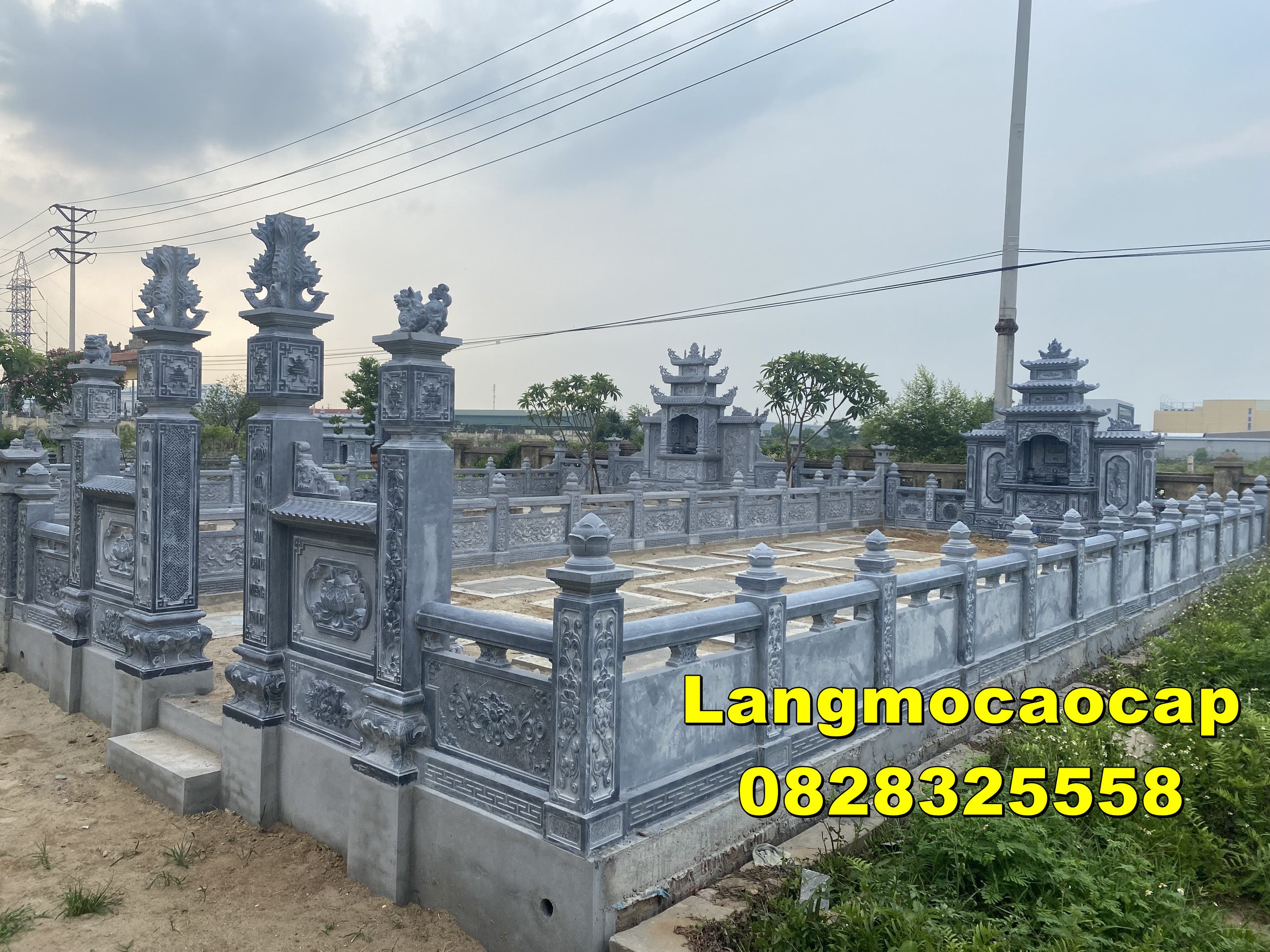 khuôn viên khu lăng mộ đá đẹp tại đồng nai