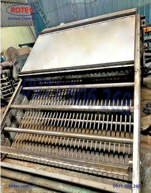 Rotec bàn giao máy tách rác cho nhà đầu tư ở Nghệ An