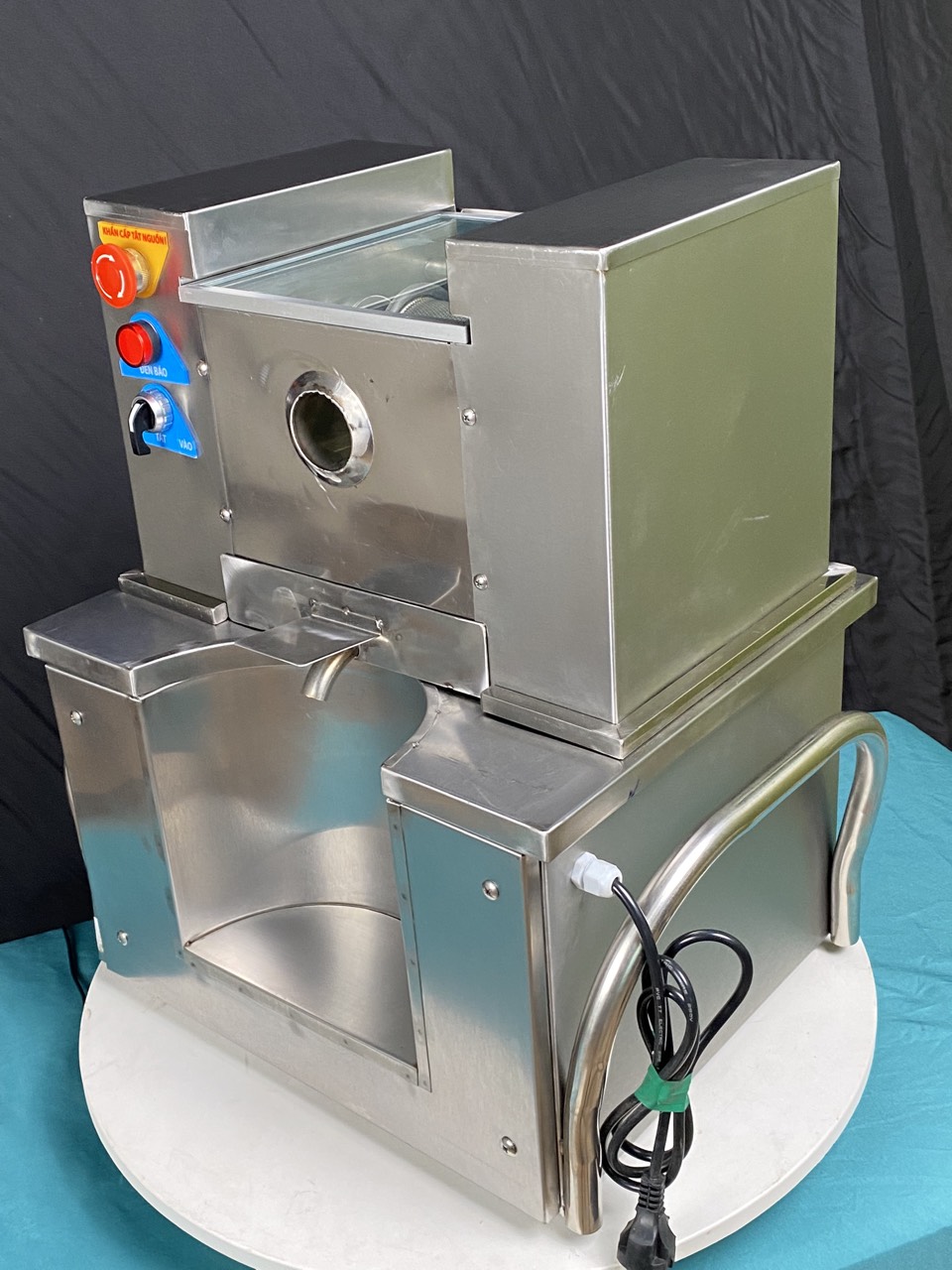 Máy ép nước mia 1 cây rulo nhám kim cương, motor Đài Loan