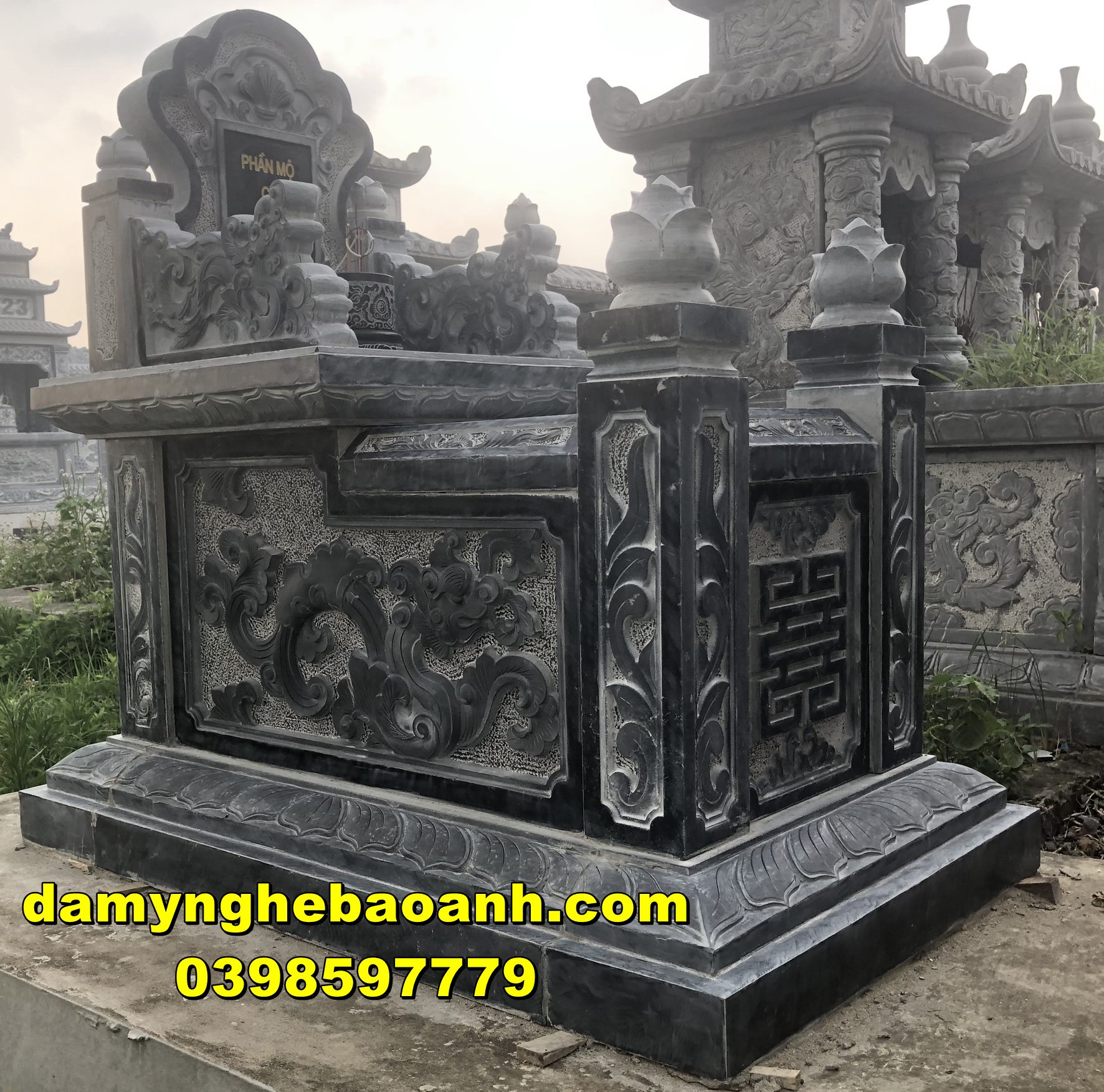 mộ hậu bành đá đẹp được lắp đặt tại tứ kì hải dương