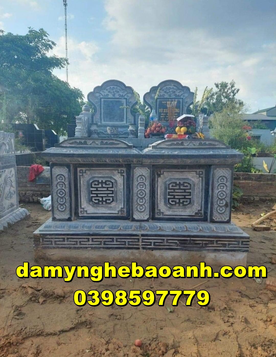 chụp mộ đá tự nhiên nguyên khối đẹp bán tại đà nẵng
